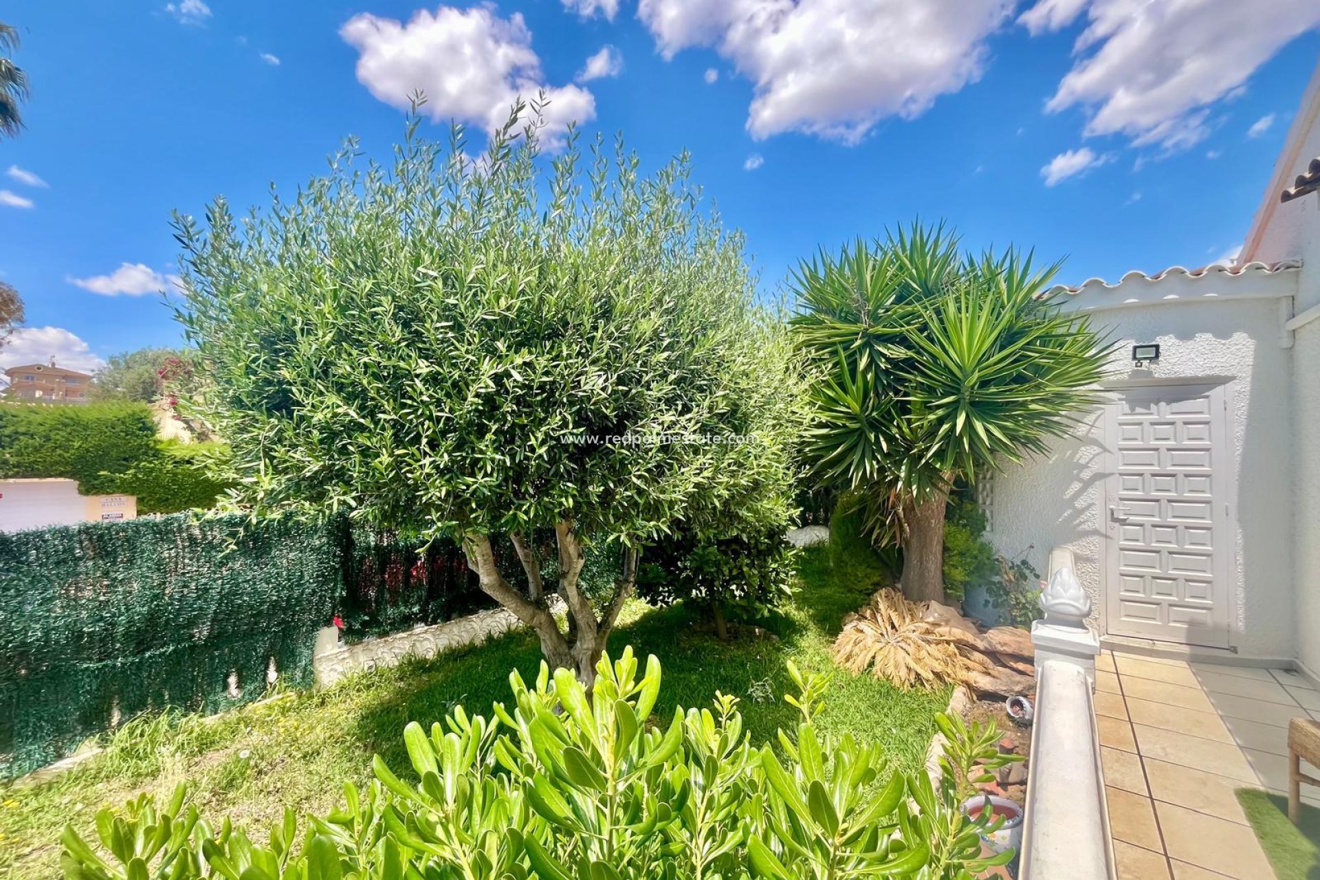 Resale - Villa -
Orihuela Costa - La Florida