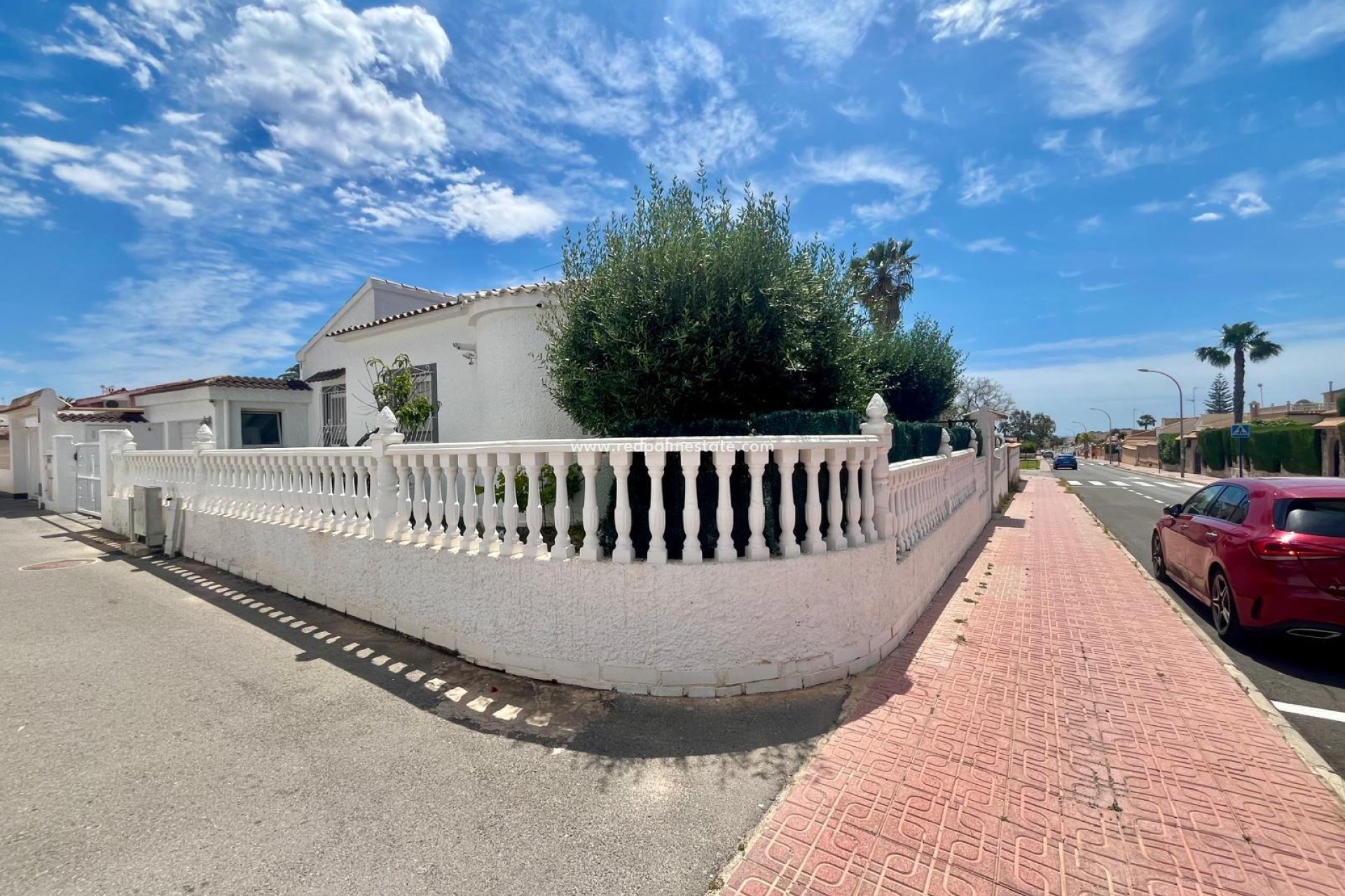 Resale - Villa -
Orihuela Costa - La Florida