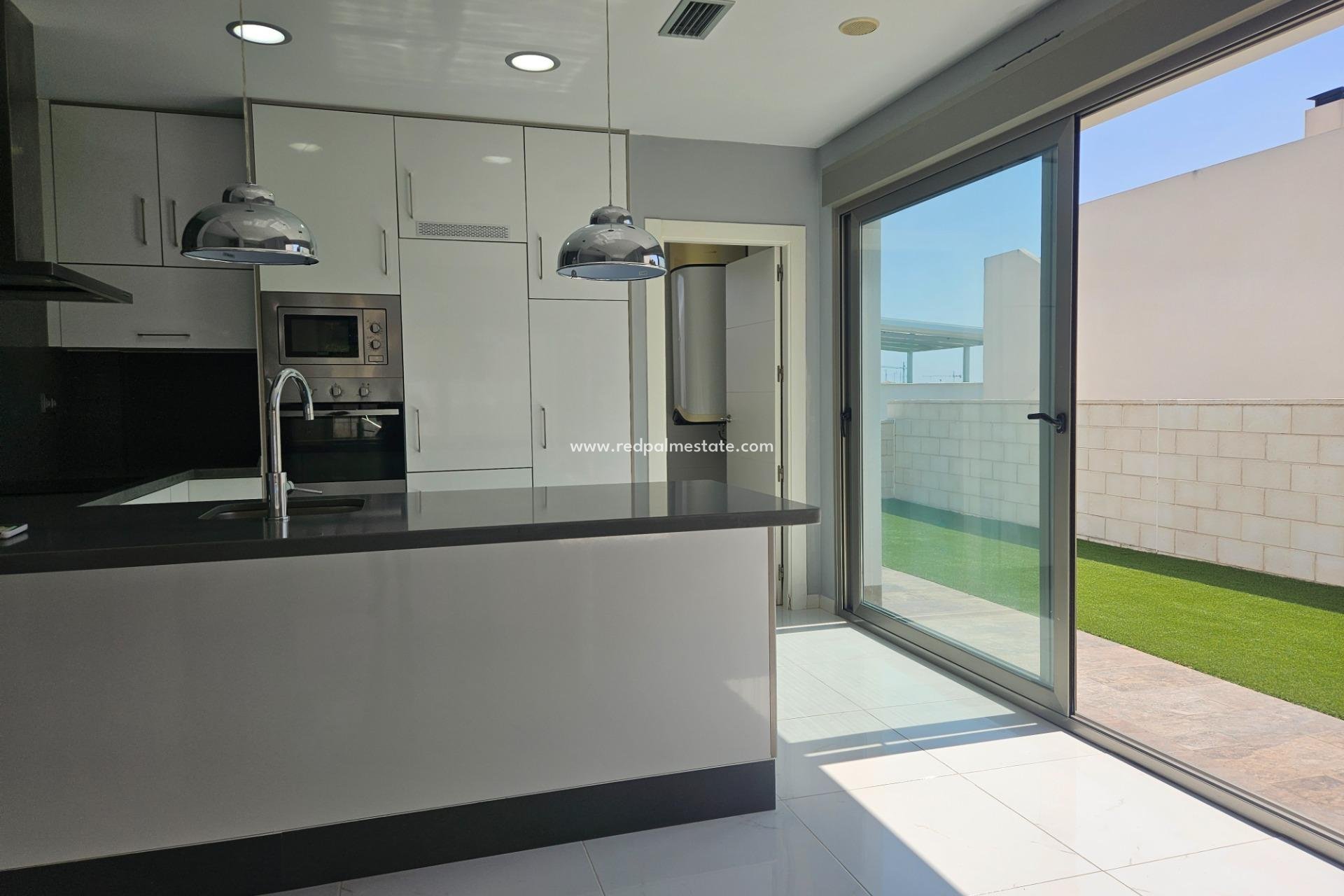 Resale - Villa -
Orihuela Costa - La Matanza