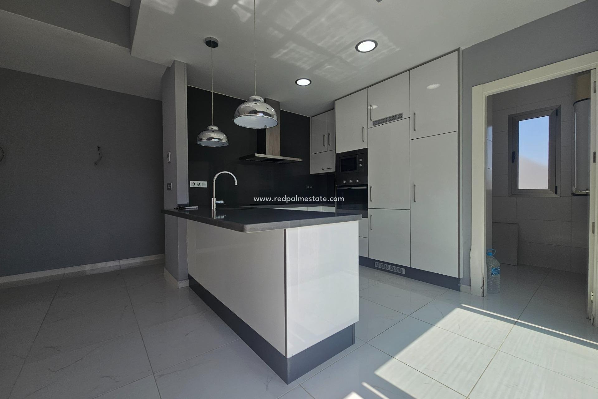 Resale - Villa -
Orihuela Costa - La Matanza