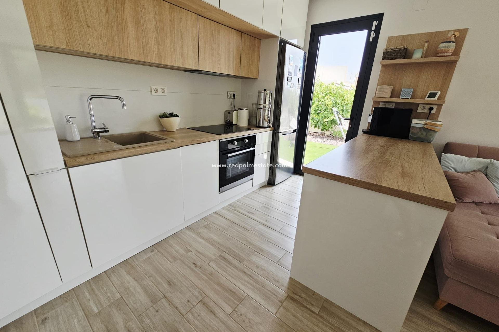 Resale - Villa -
Orihuela Costa - La Regia