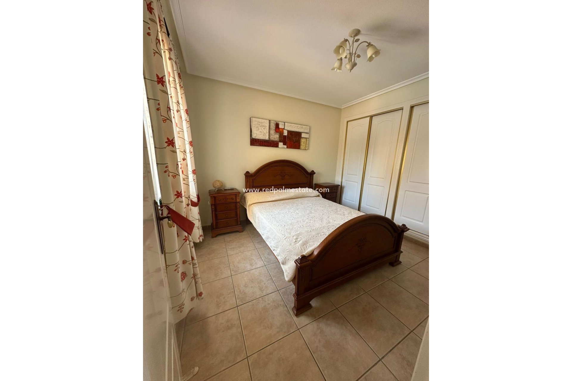 Resale - Villa -
Orihuela Costa - La Regia