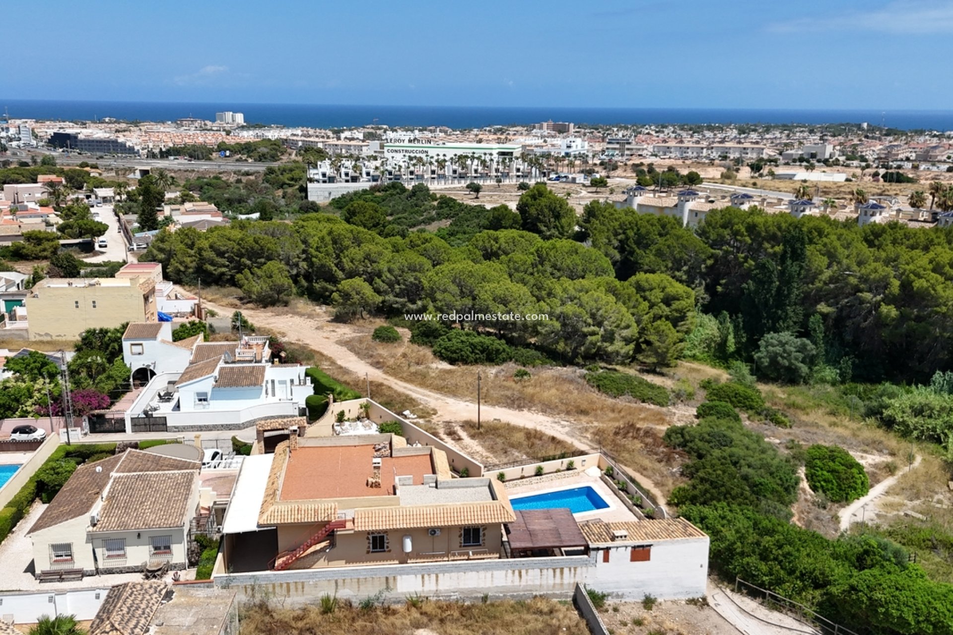 Resale - Villa -
Orihuela Costa - La Zenia