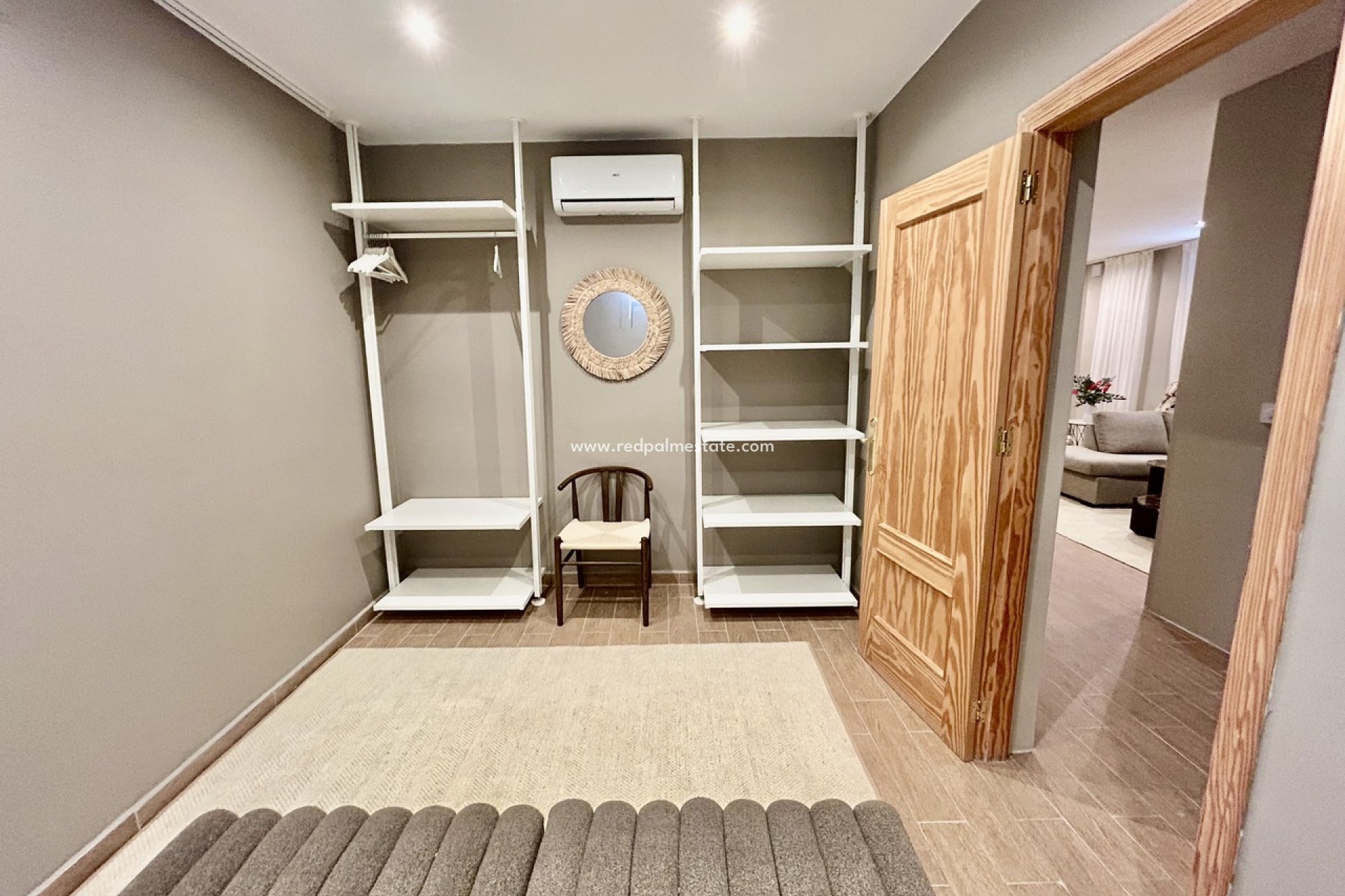 Resale - Villa -
Orihuela Costa - La Zenia