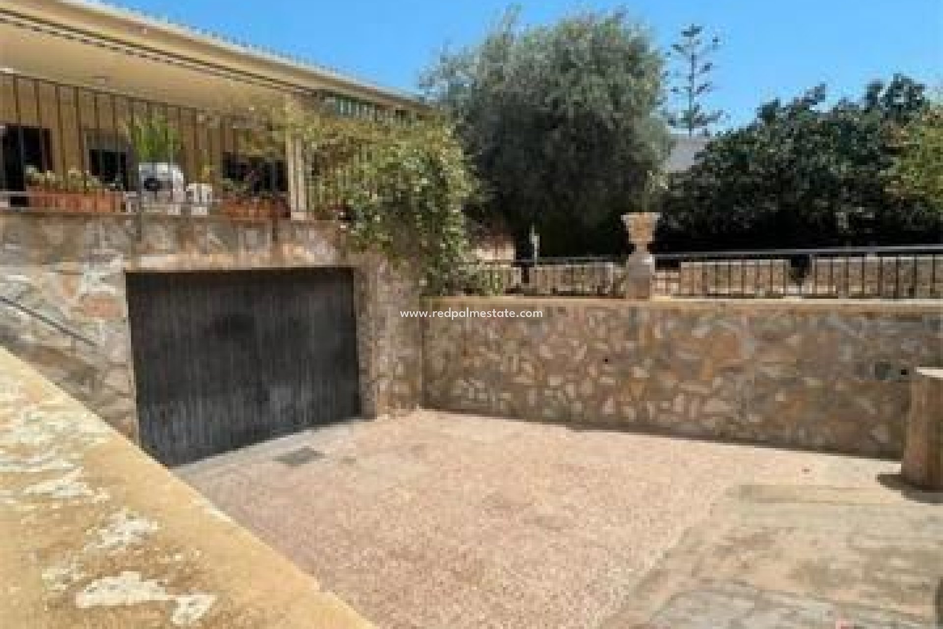 Resale - Villa -
Orihuela Costa - La Zenia