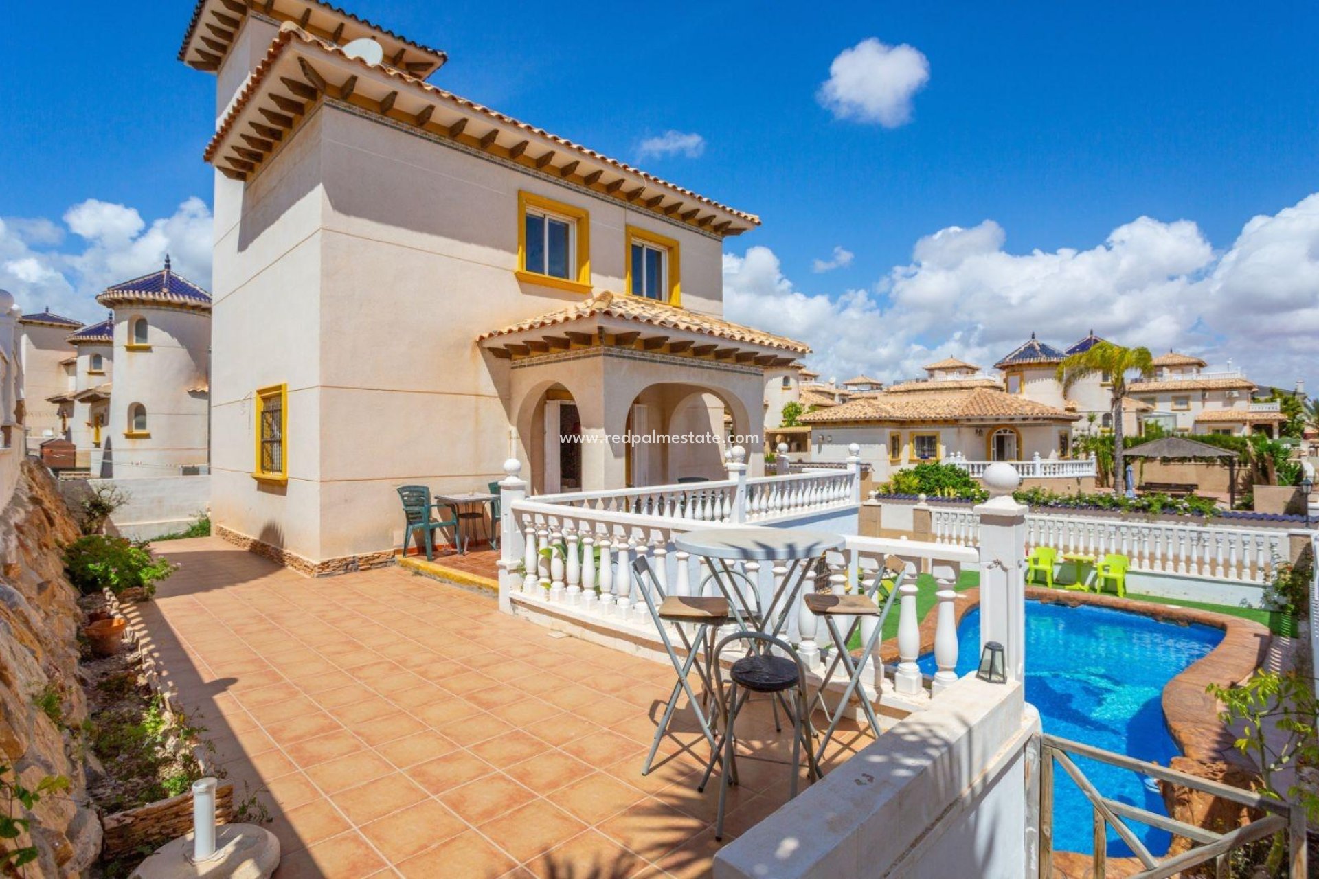 Resale - Villa -
Orihuela Costa - La Zenia