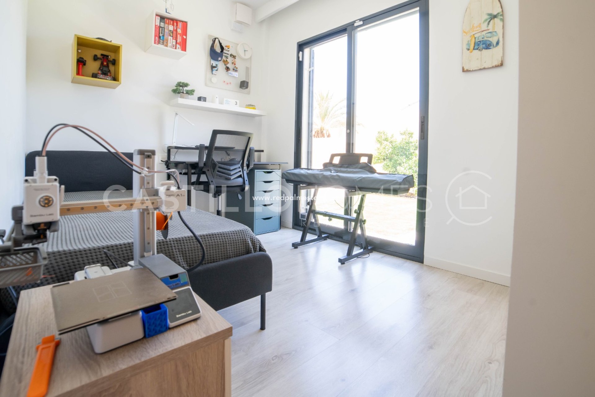 Resale - Villa -
Orihuela Costa - La Zenia