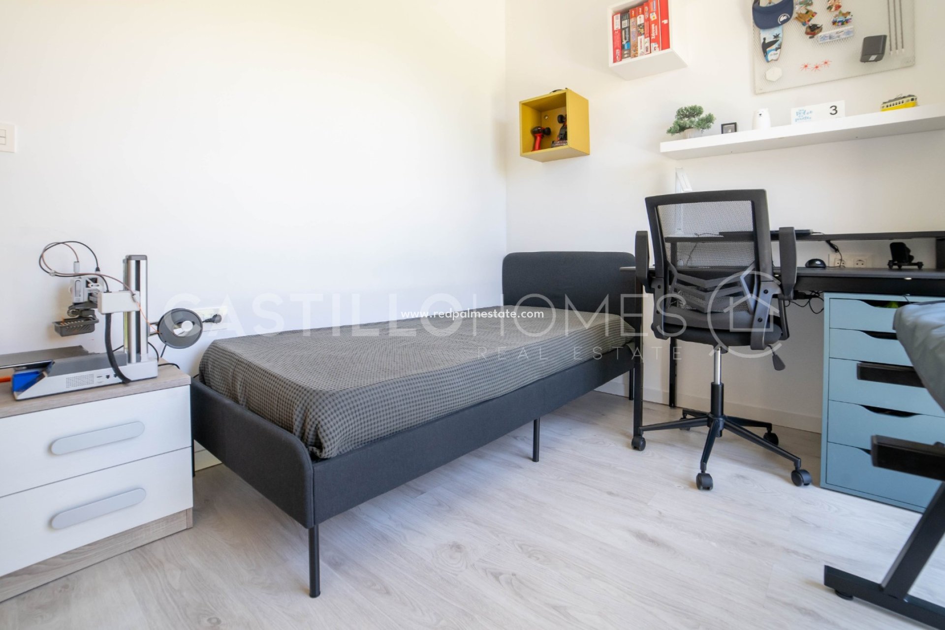 Resale - Villa -
Orihuela Costa - La Zenia