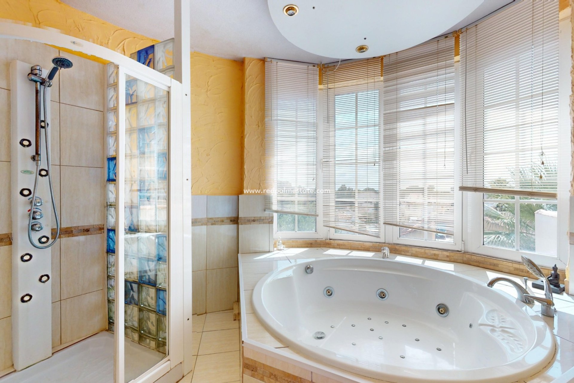 Resale - Villa -
Orihuela Costa - La Zenia