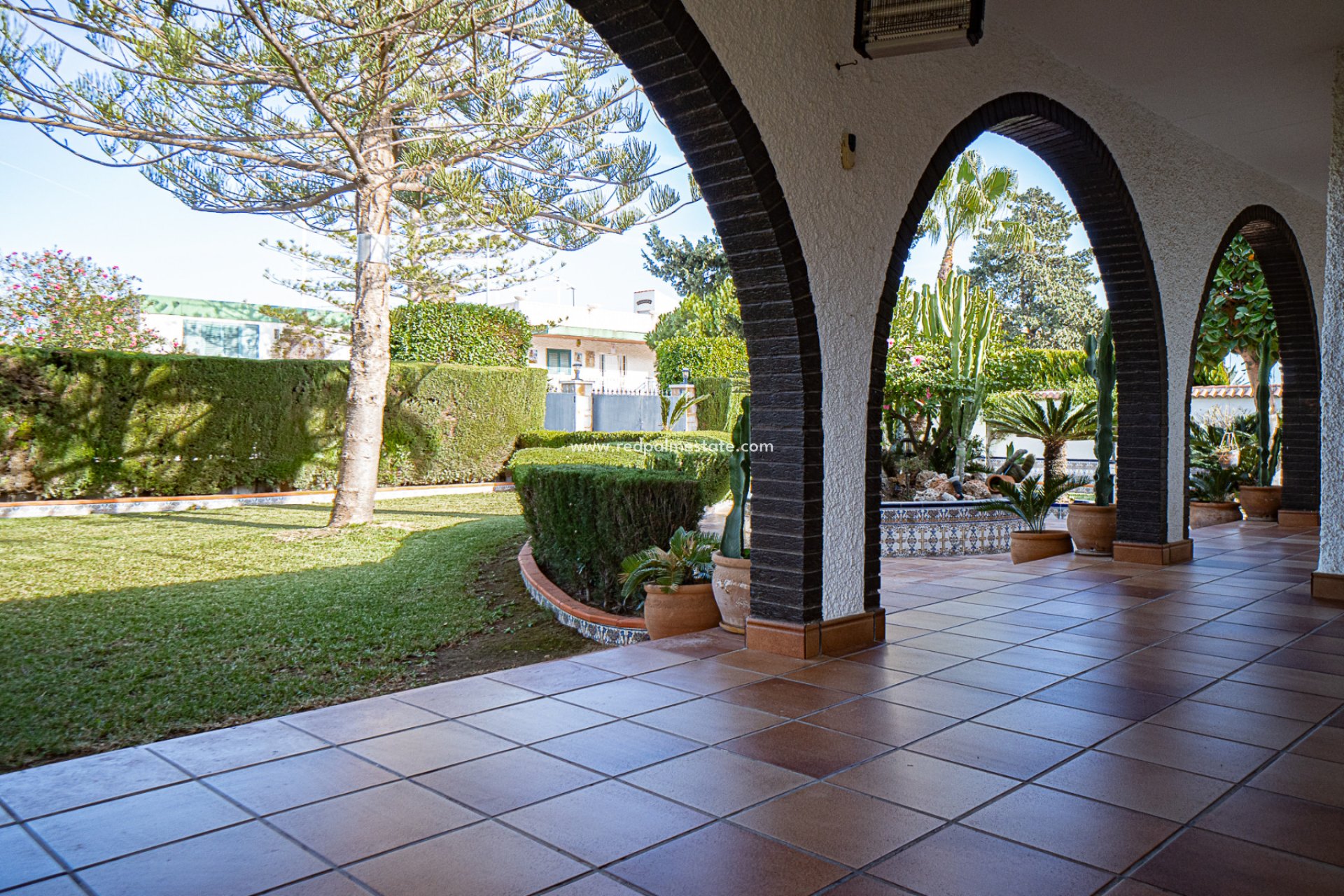 Resale - Villa -
Orihuela Costa - La Zenia