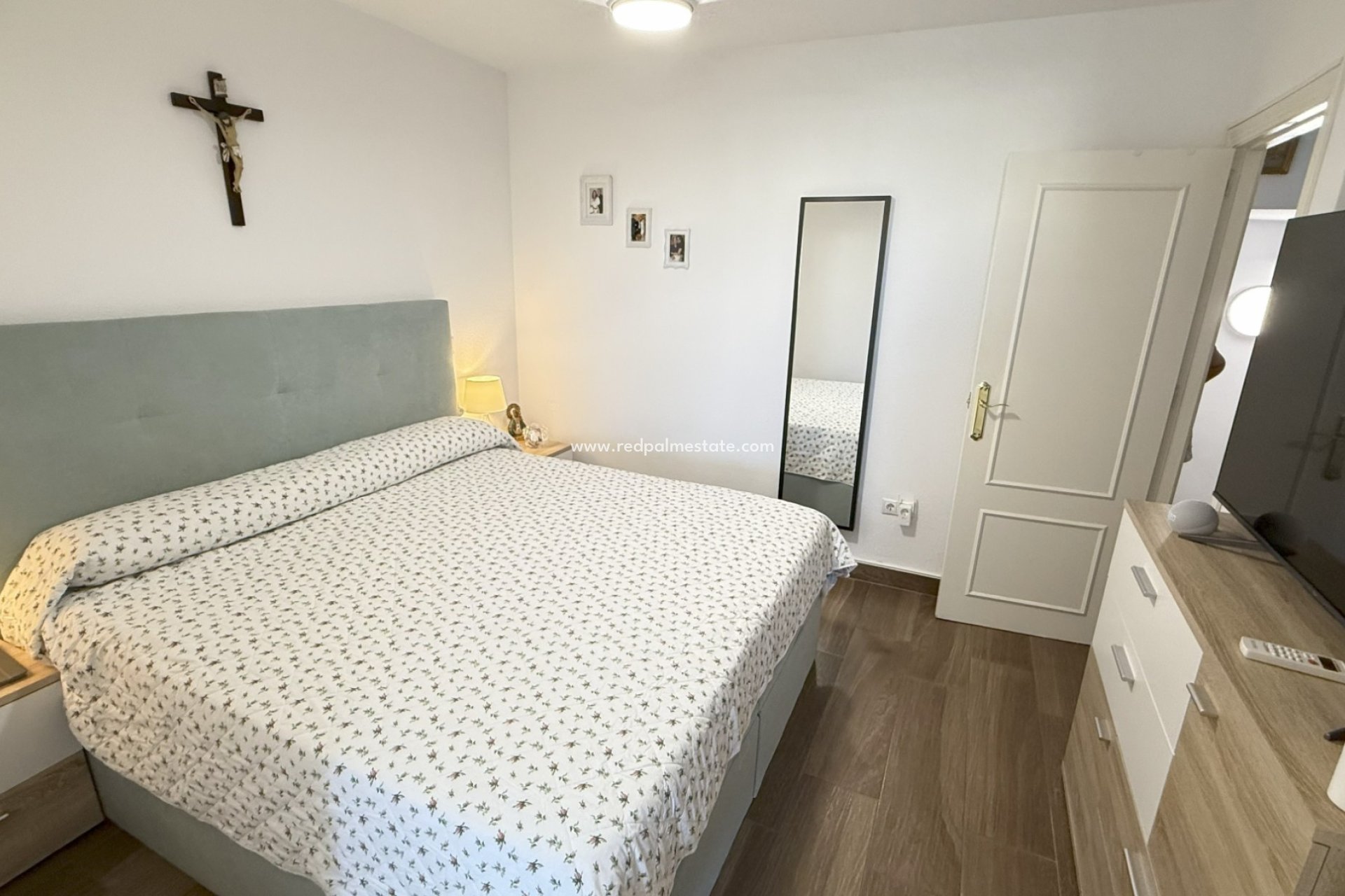 Resale - Villa -
Orihuela Costa - La Zenia