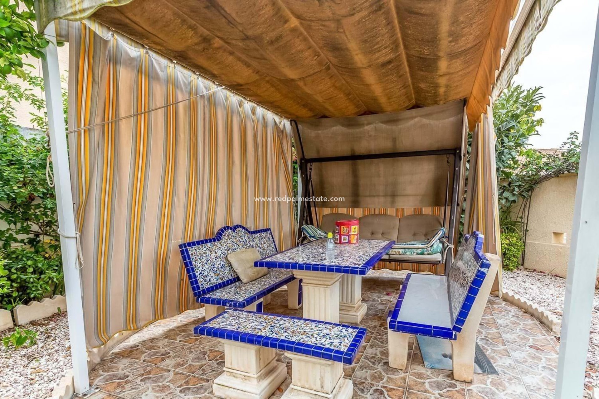 Resale - Villa -
Orihuela Costa - La Zenia