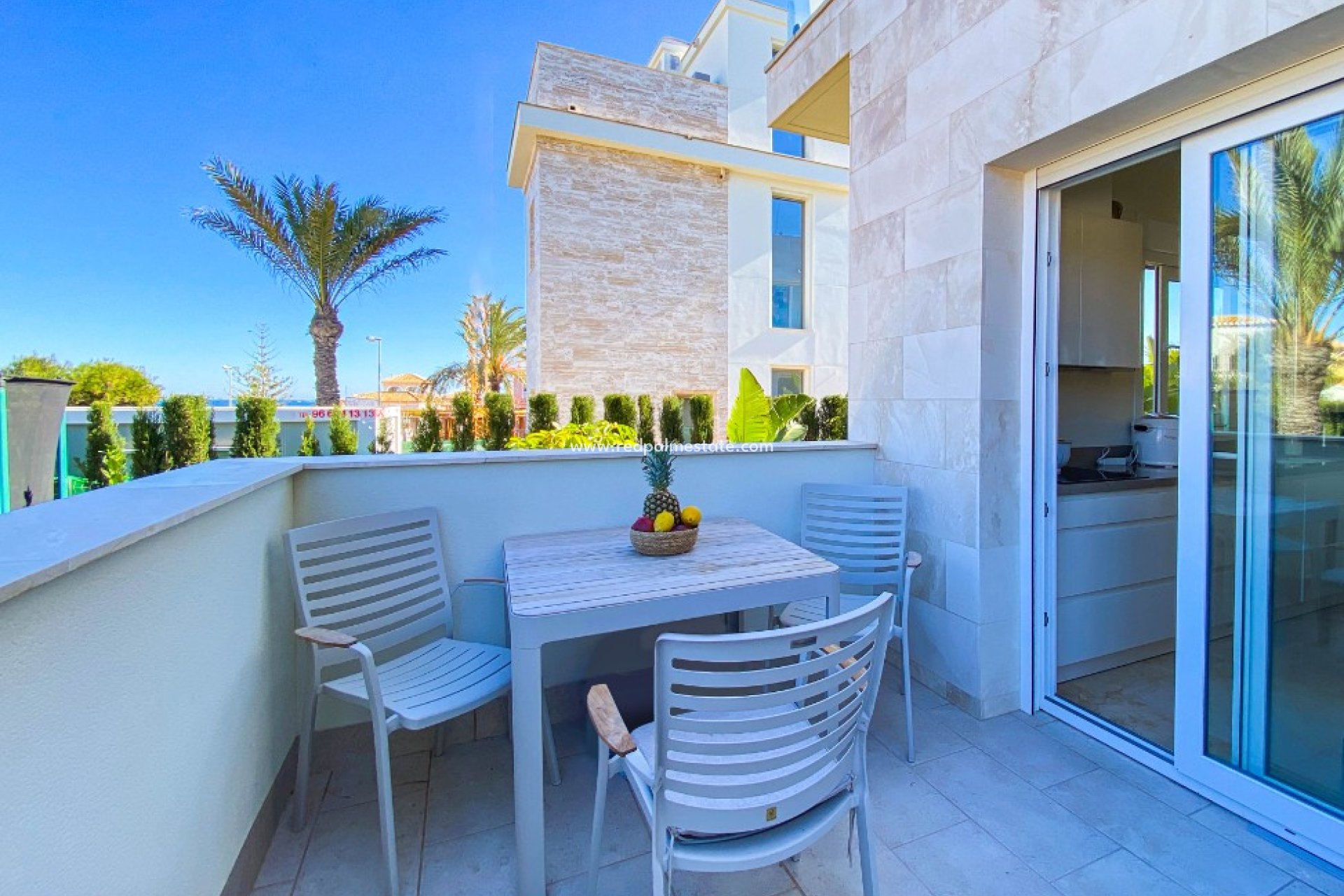 Resale - Villa -
Orihuela Costa - La Zenia