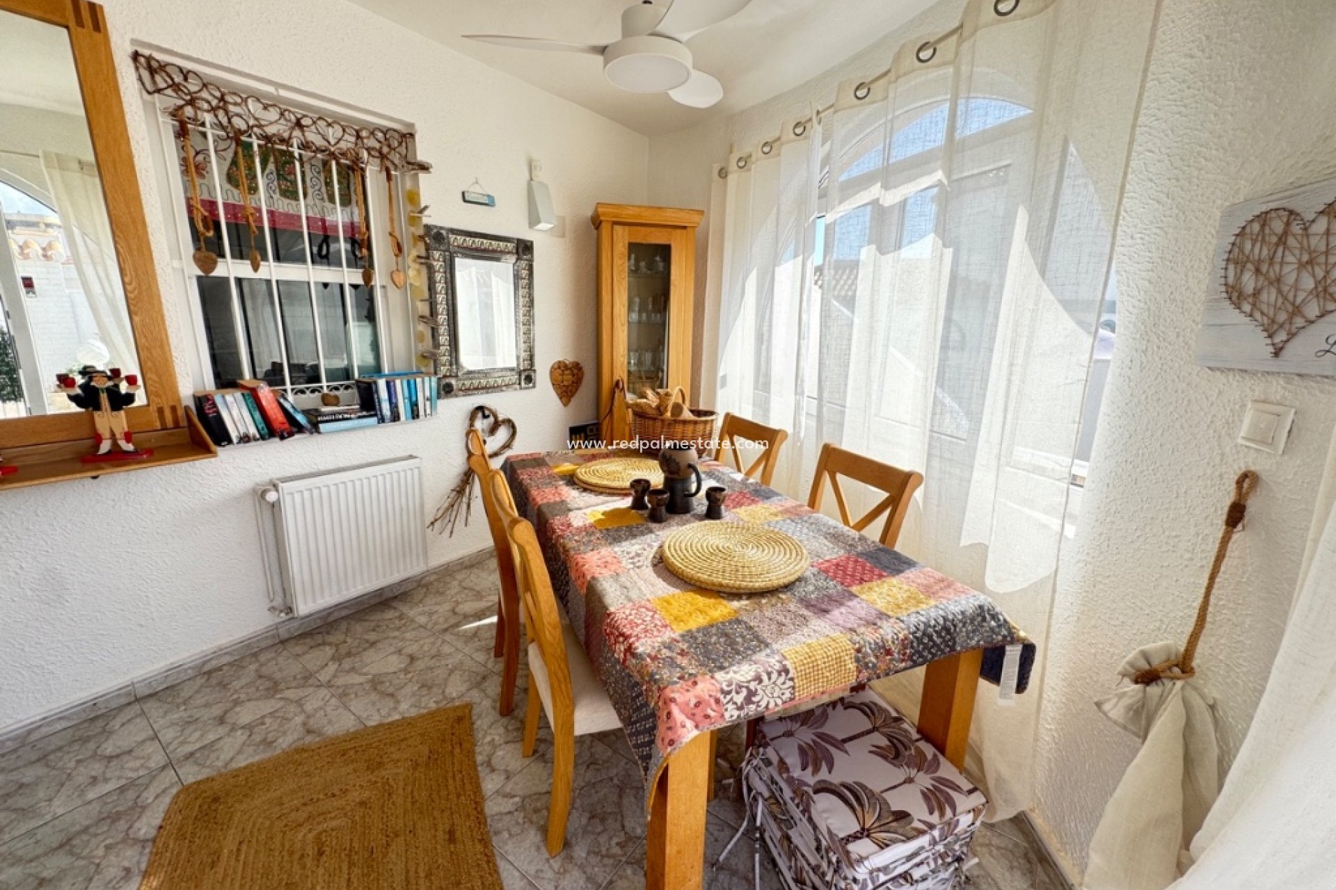 Resale - Villa -
Orihuela Costa - La Zenia