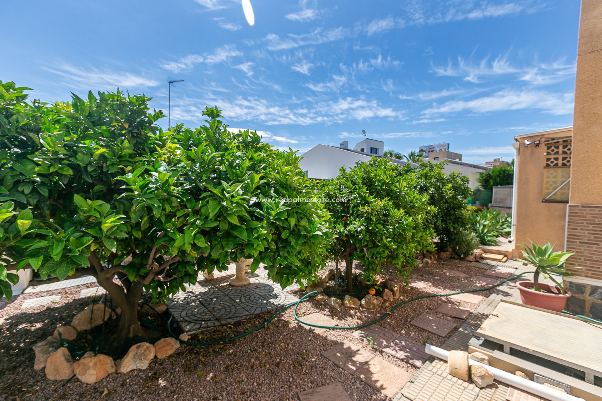 Resale - Villa -
Orihuela Costa - La Zenia