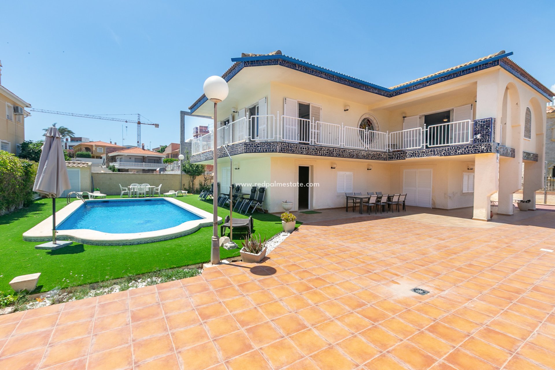 Resale - Villa -
Orihuela Costa - La Zenia
