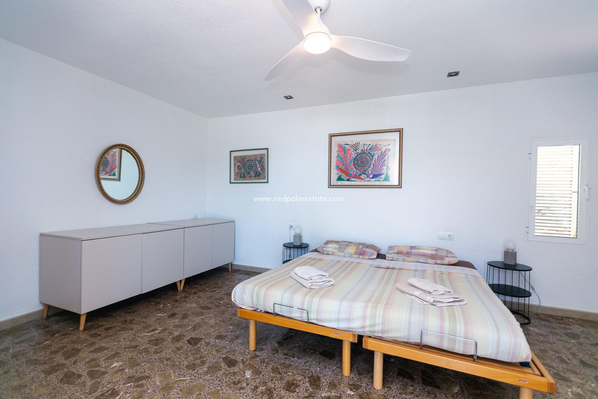 Resale - Villa -
Orihuela Costa - La Zenia