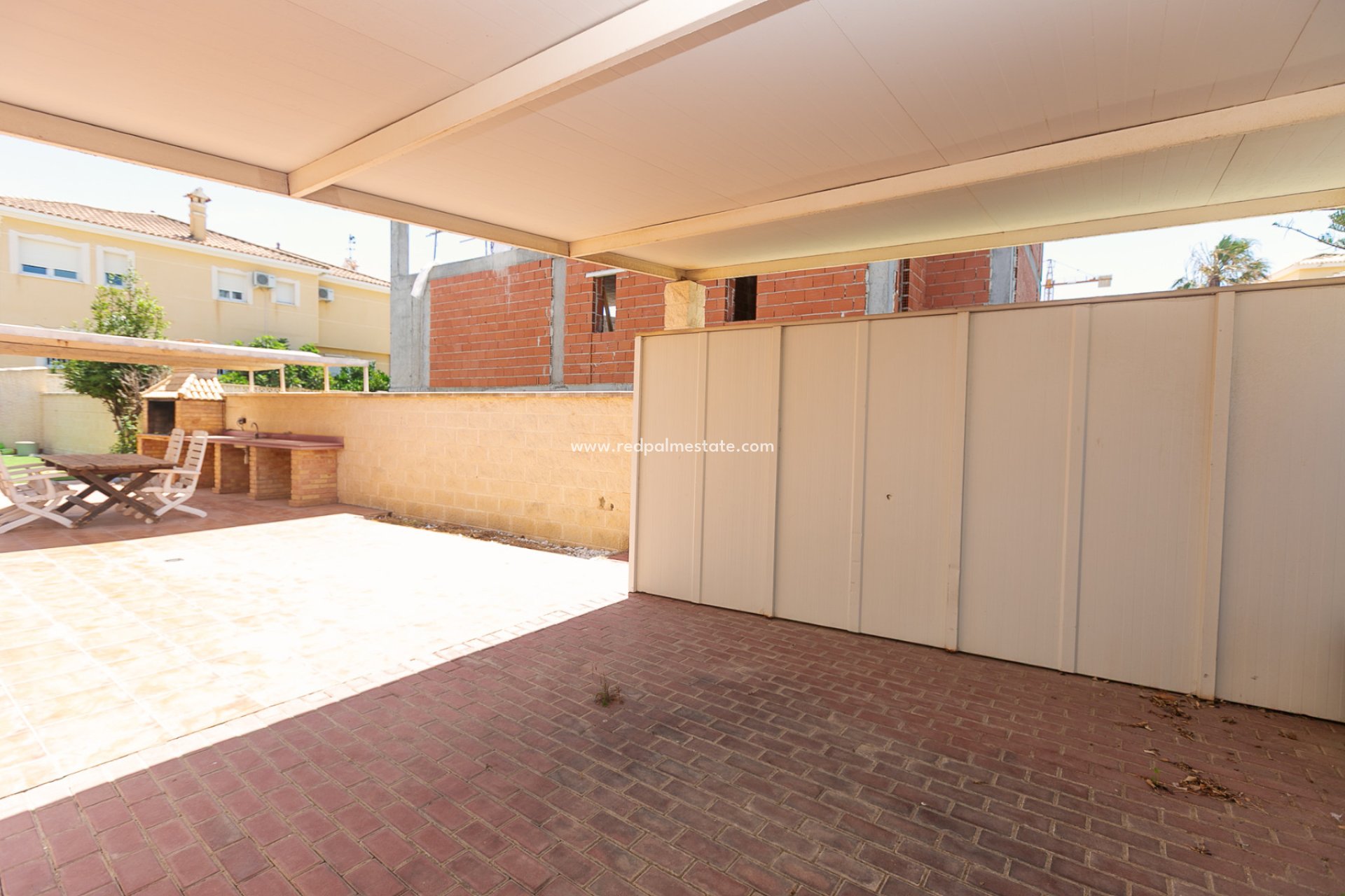 Resale - Villa -
Orihuela Costa - La Zenia