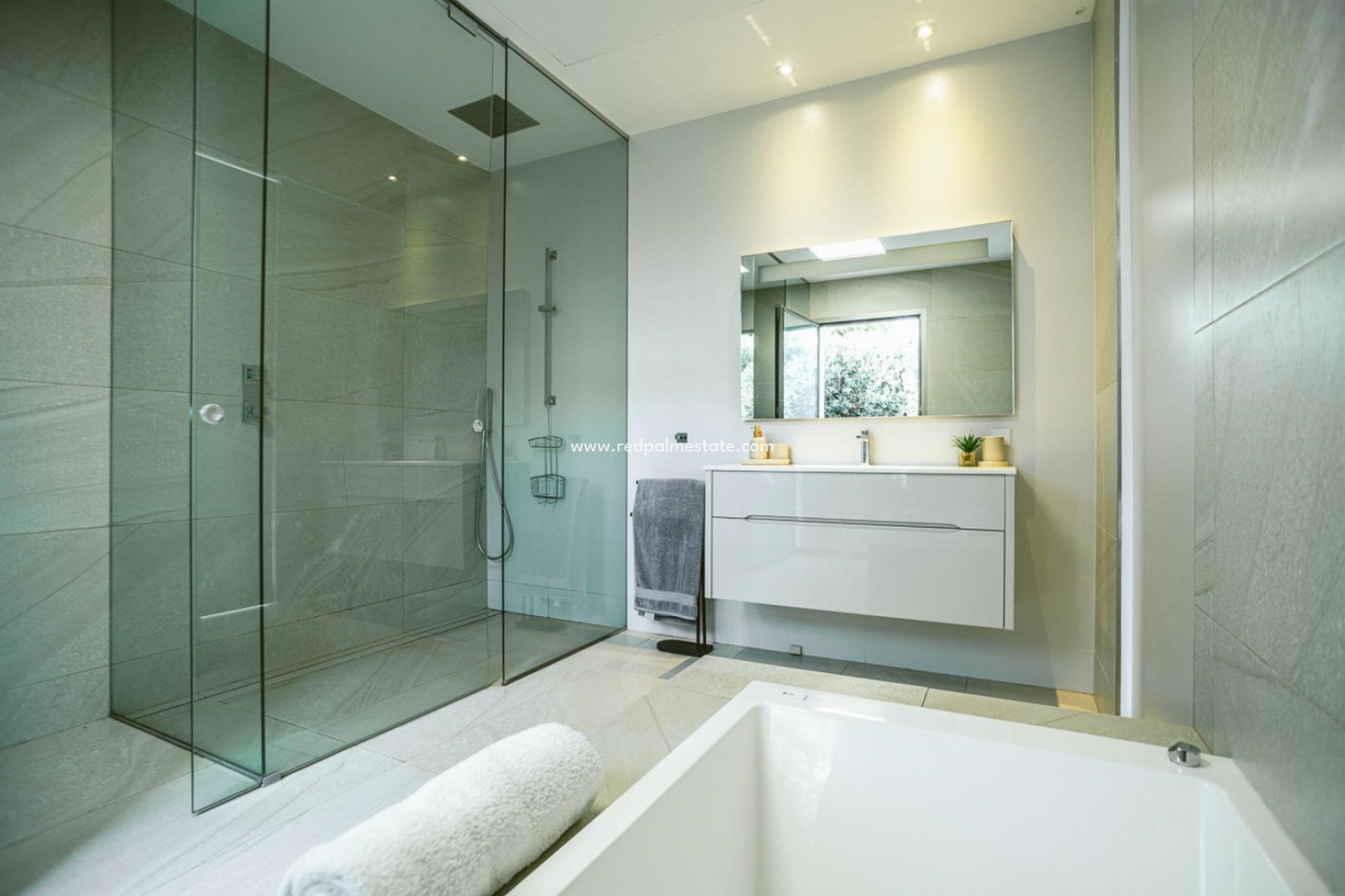 Resale - Villa -
Orihuela Costa - Las Colinas Golf