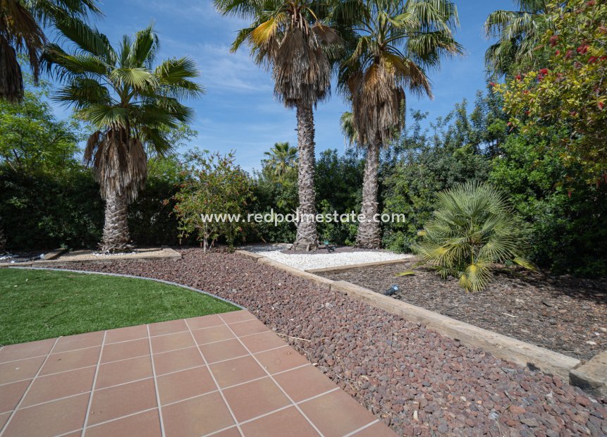 Resale - Villa -
Orihuela Costa - Las Colinas Golf