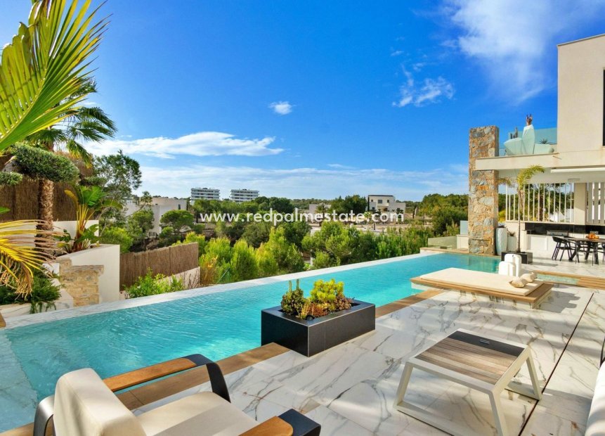 Resale - Villa -
Orihuela Costa - Las Colinas Golf