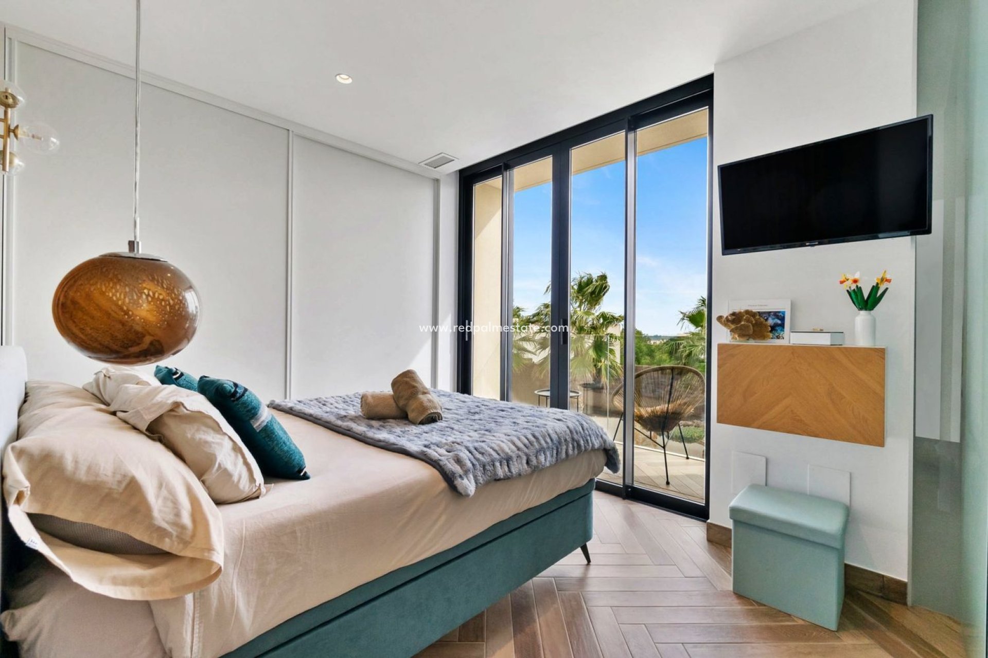 Resale - Villa -
Orihuela Costa - Las Colinas Golf