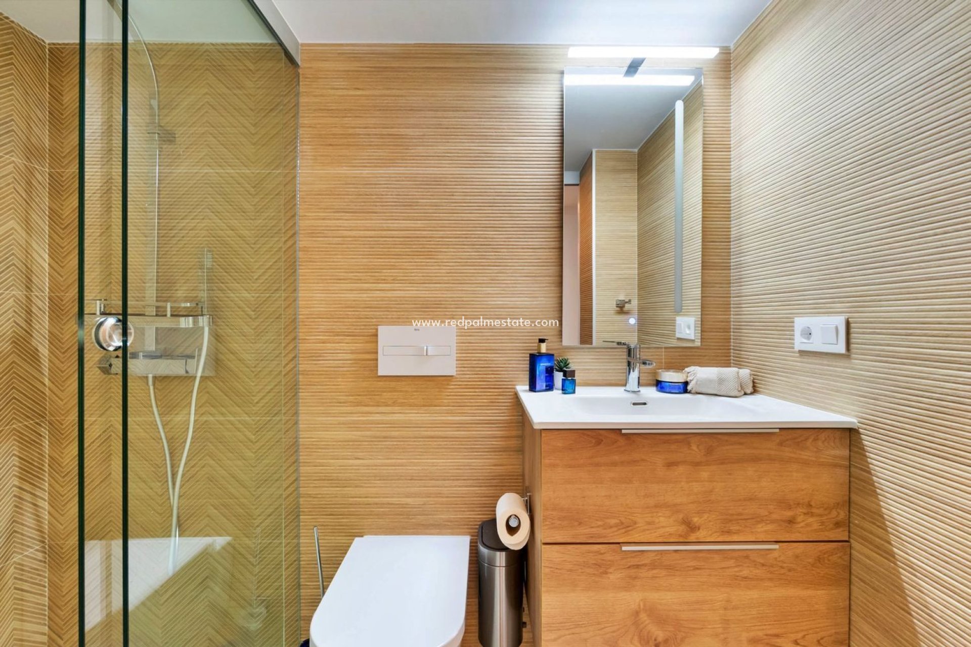 Resale - Villa -
Orihuela Costa - Las Colinas Golf