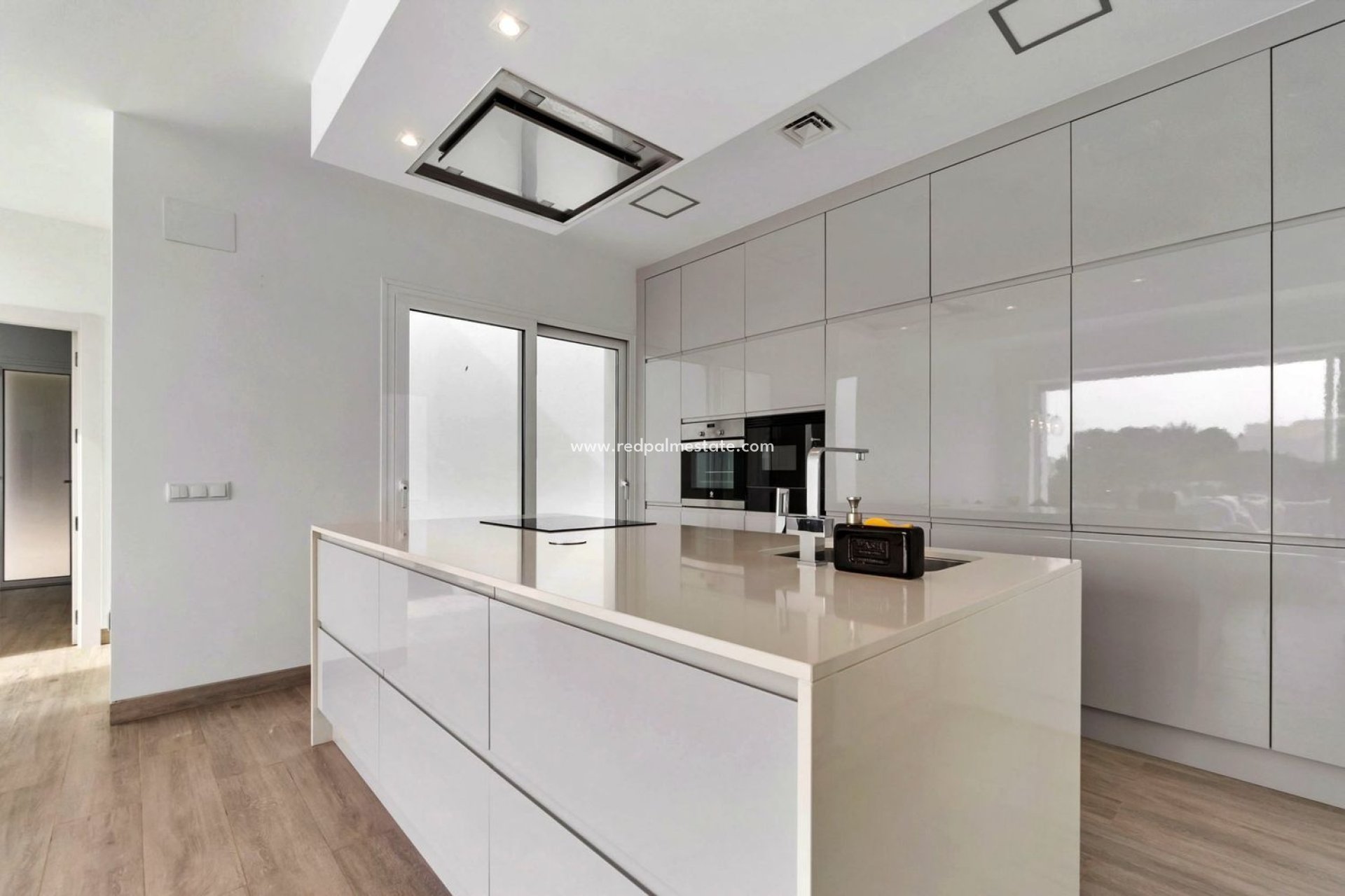 Resale - Villa -
Orihuela Costa - Las Colinas Golf