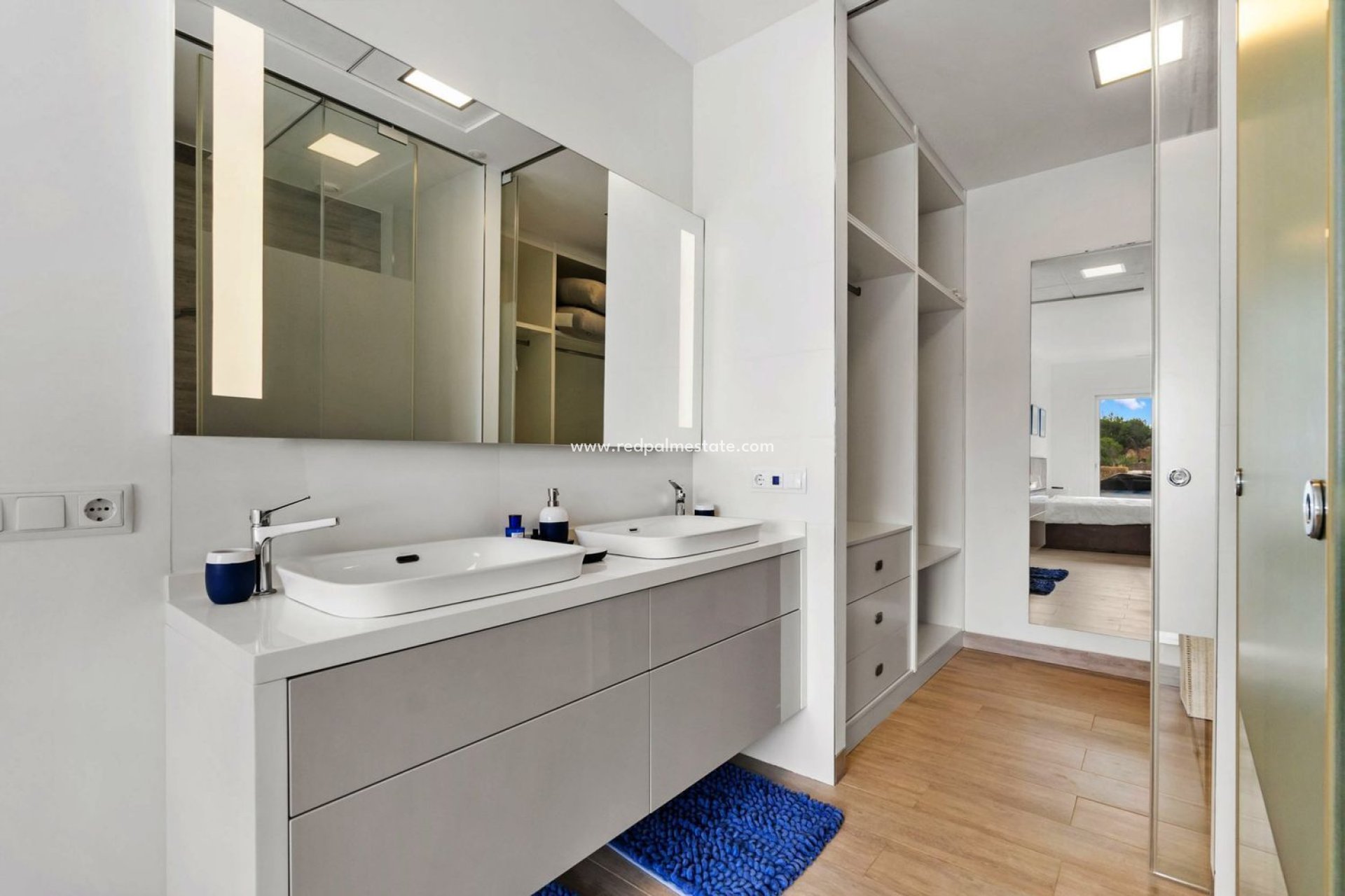 Resale - Villa -
Orihuela Costa - Las Colinas Golf