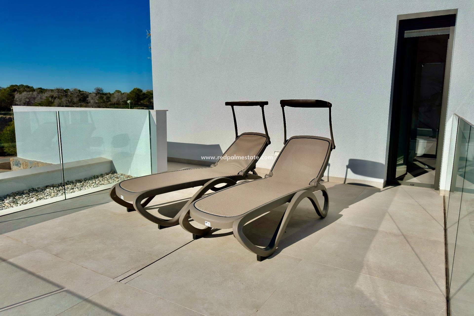 Resale - Villa -
Orihuela Costa - Las Colinas Golf