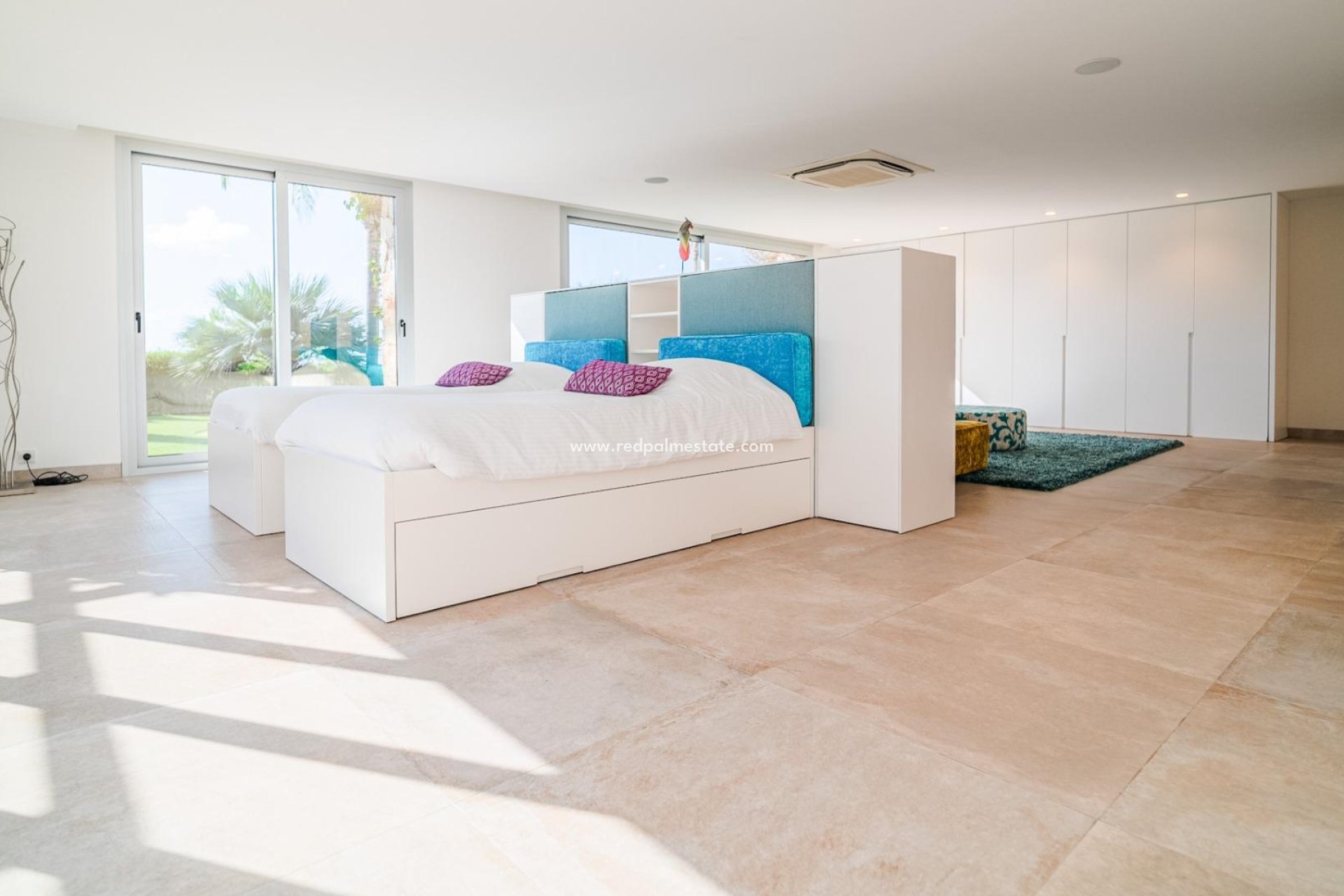 Resale - Villa -
Orihuela Costa - Las Colinas Golf