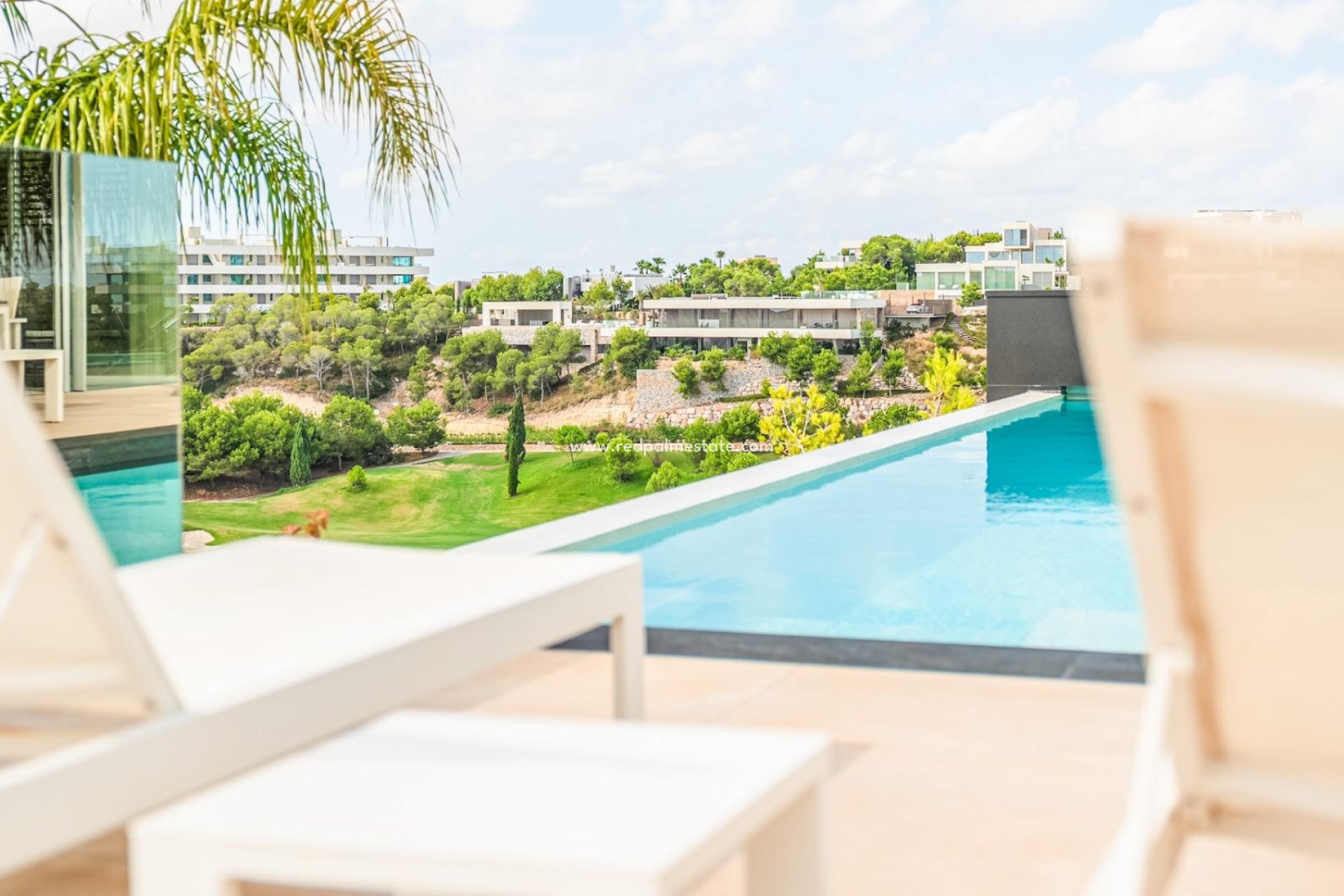 Resale - Villa -
Orihuela Costa - Las Colinas Golf