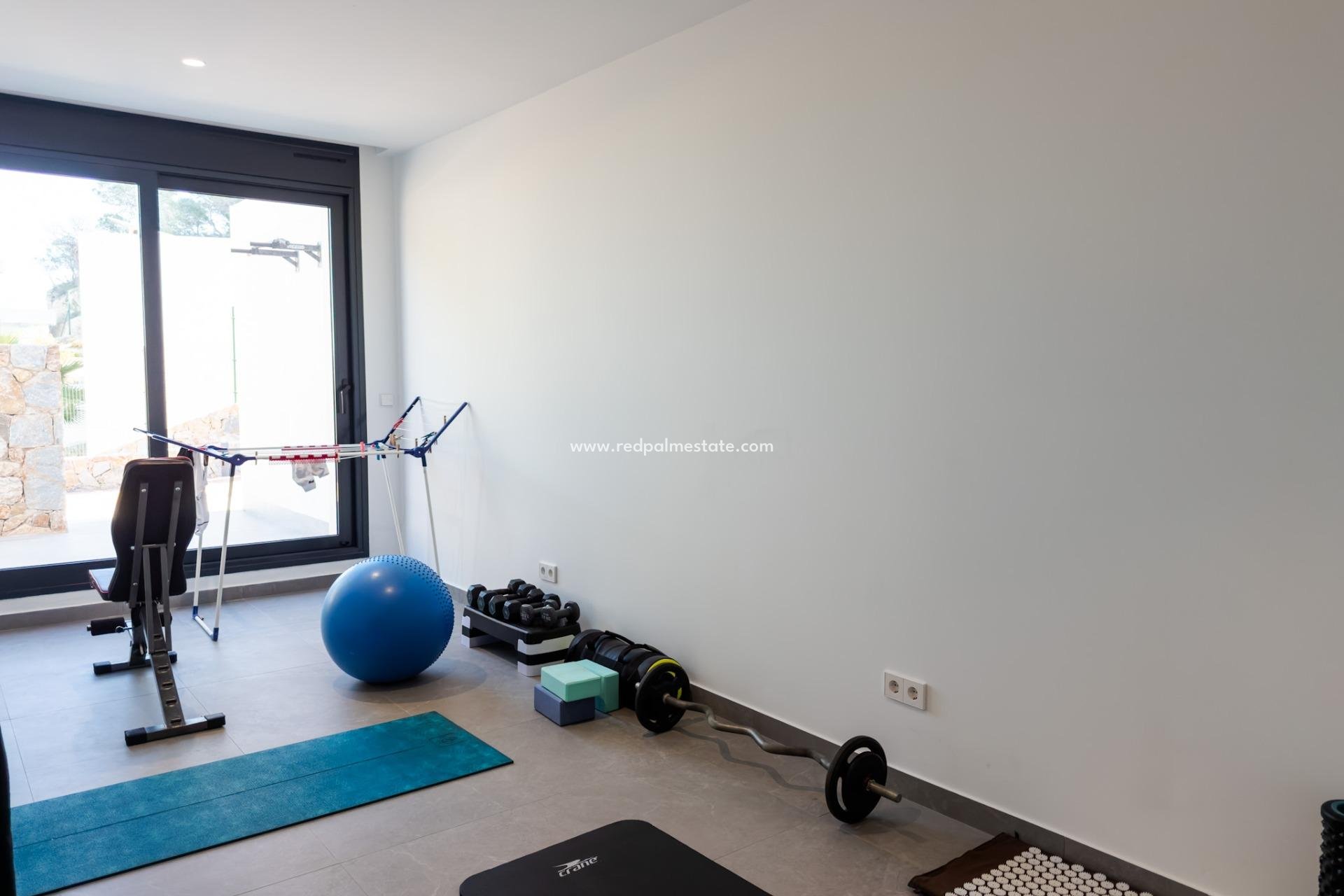 Resale - Villa -
Orihuela Costa - Las Colinas Golf