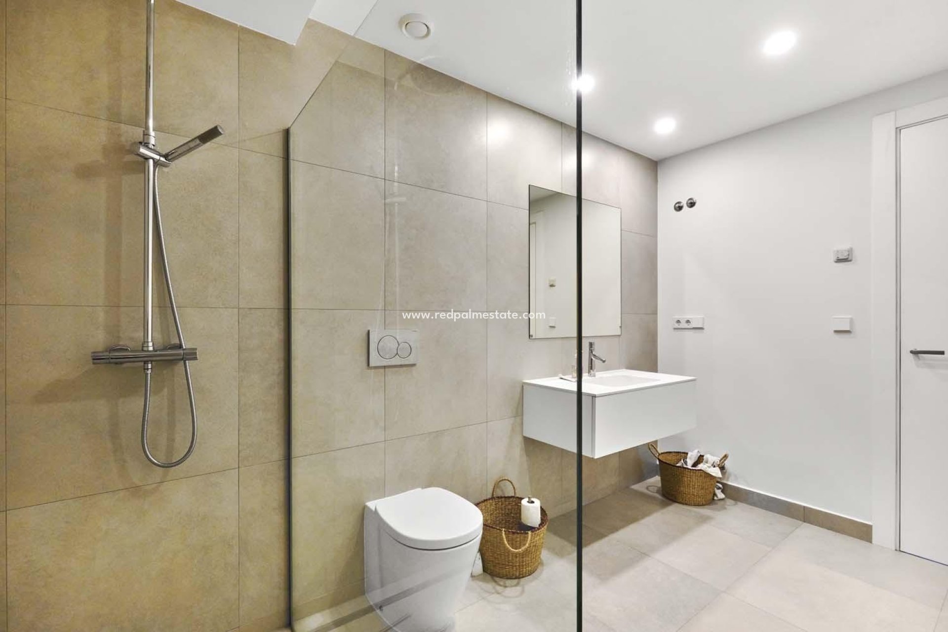 Resale - Villa -
Orihuela Costa - Las Colinas Golf