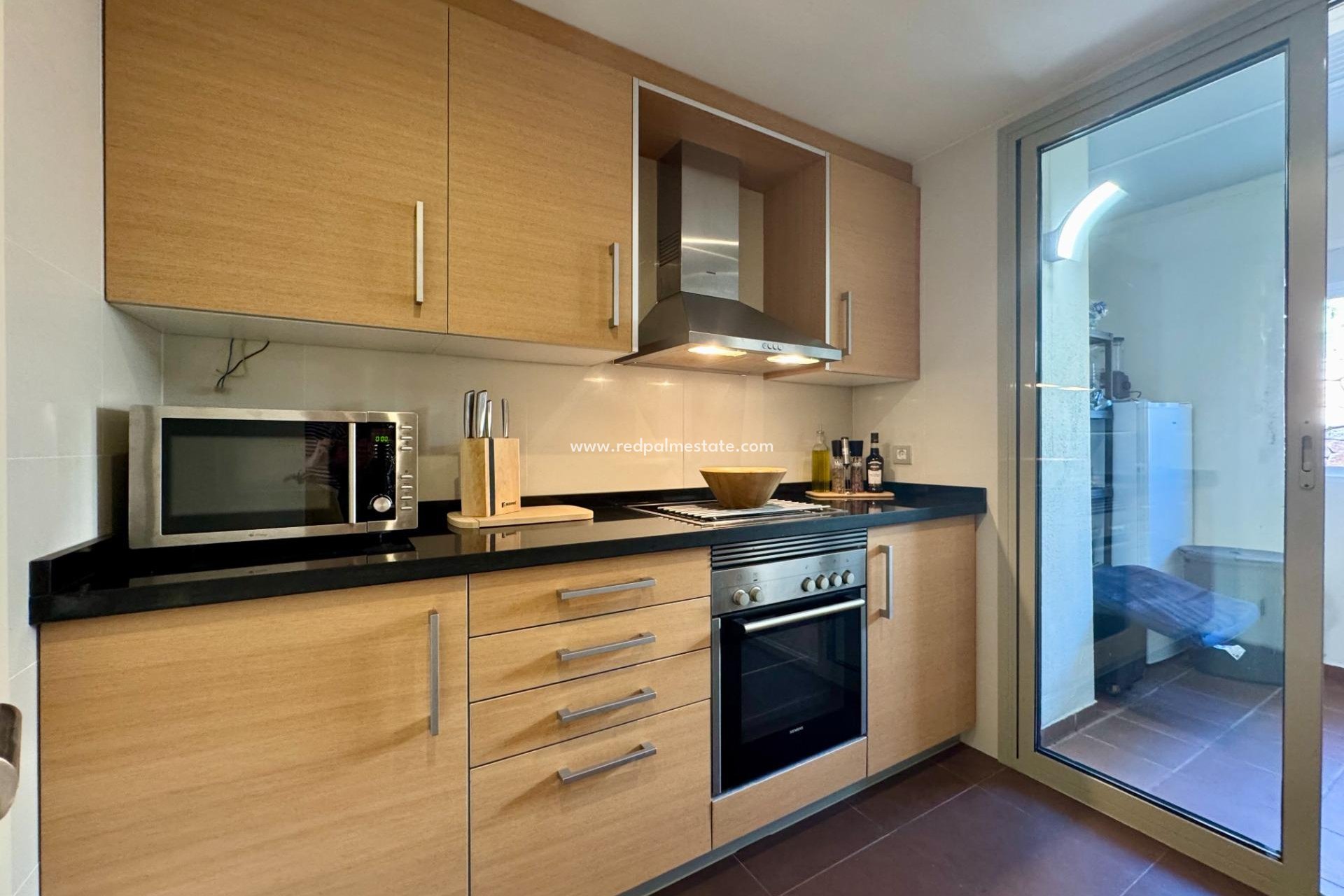 Resale - Villa -
Orihuela Costa - Las Colinas Golf