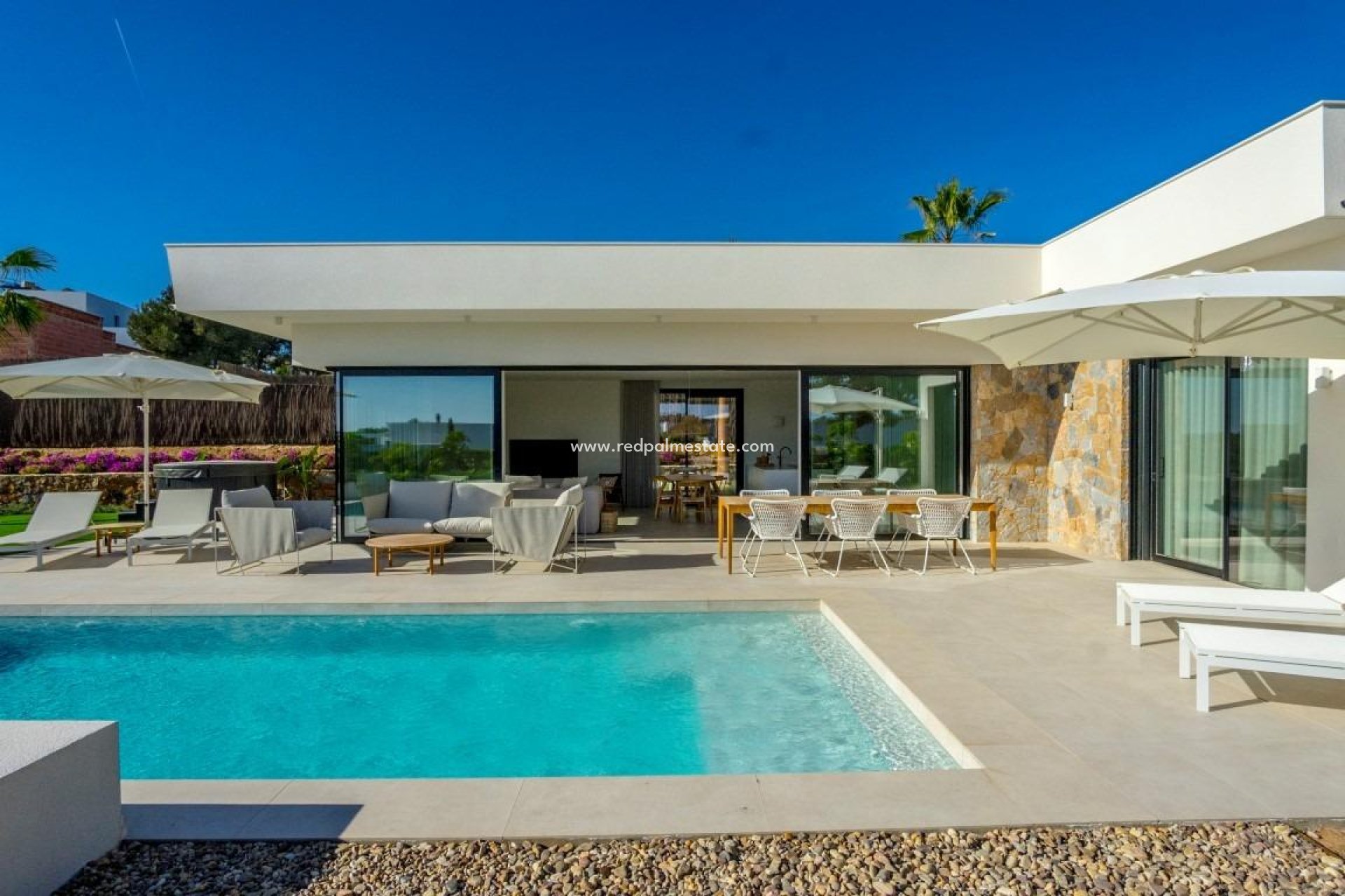 Resale - Villa -
Orihuela Costa - Las Colinas Golf