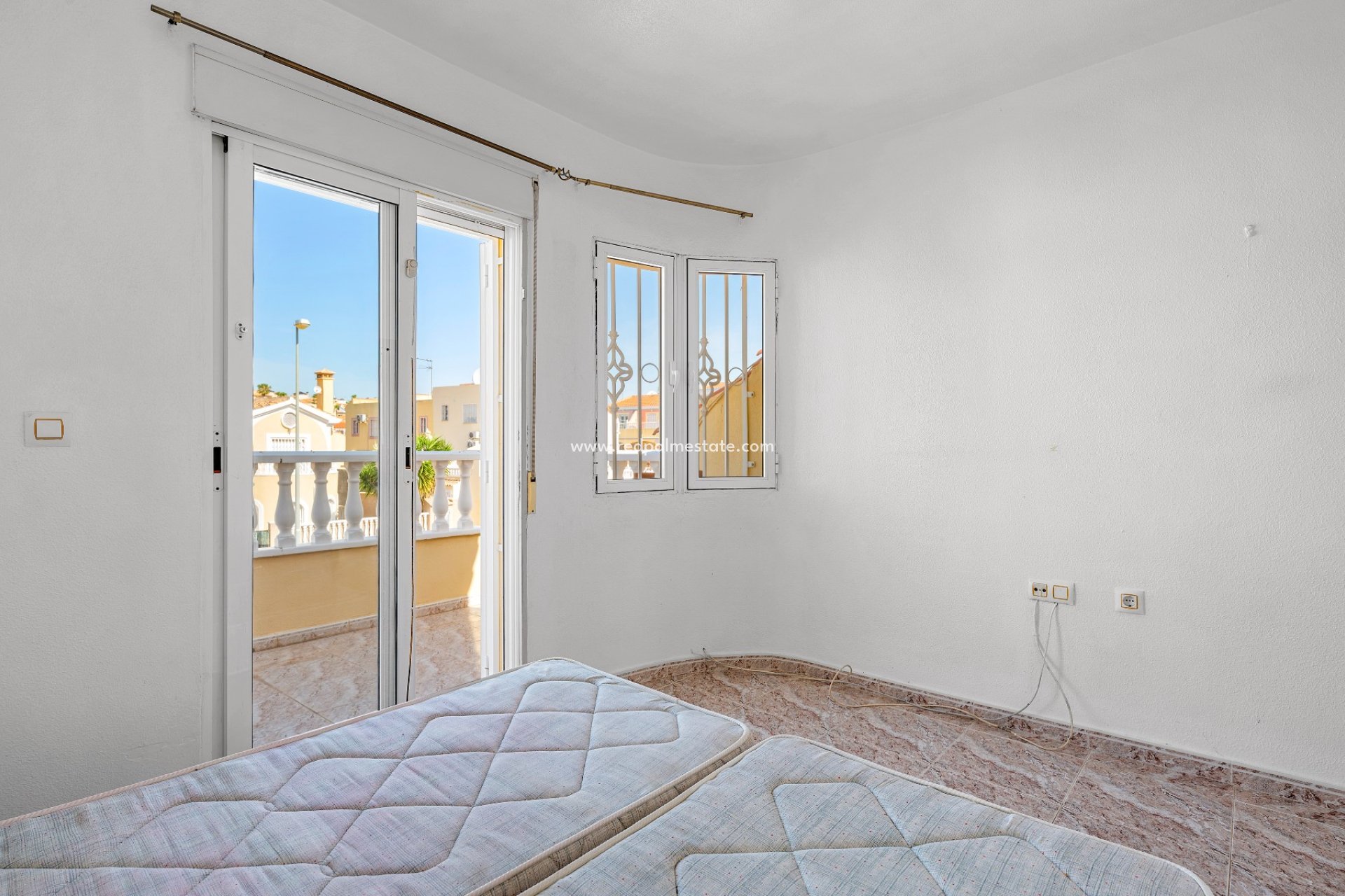 Resale - Villa -
Orihuela Costa - Las Filipinas