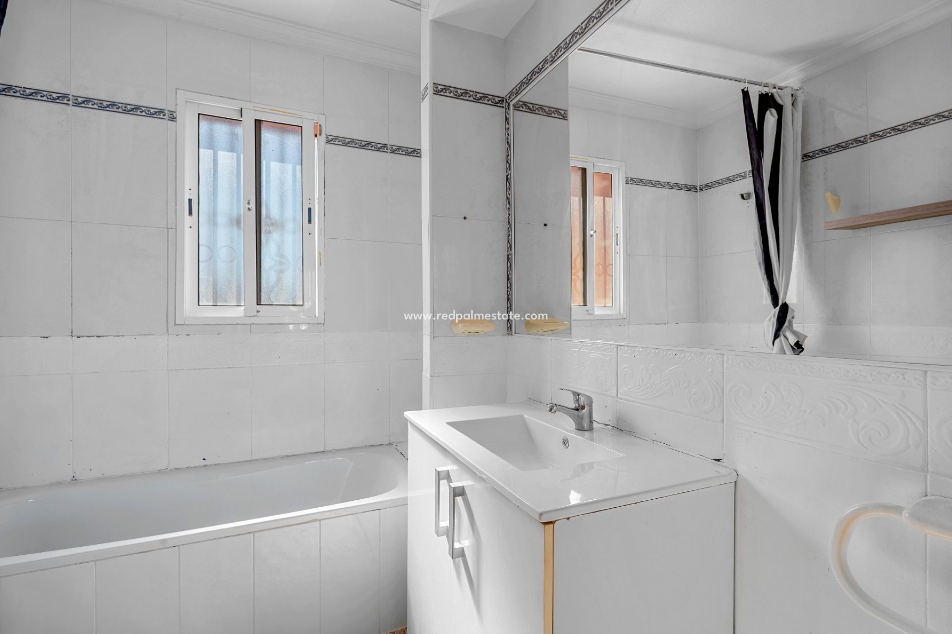 Resale - Villa -
Orihuela Costa - Las Filipinas