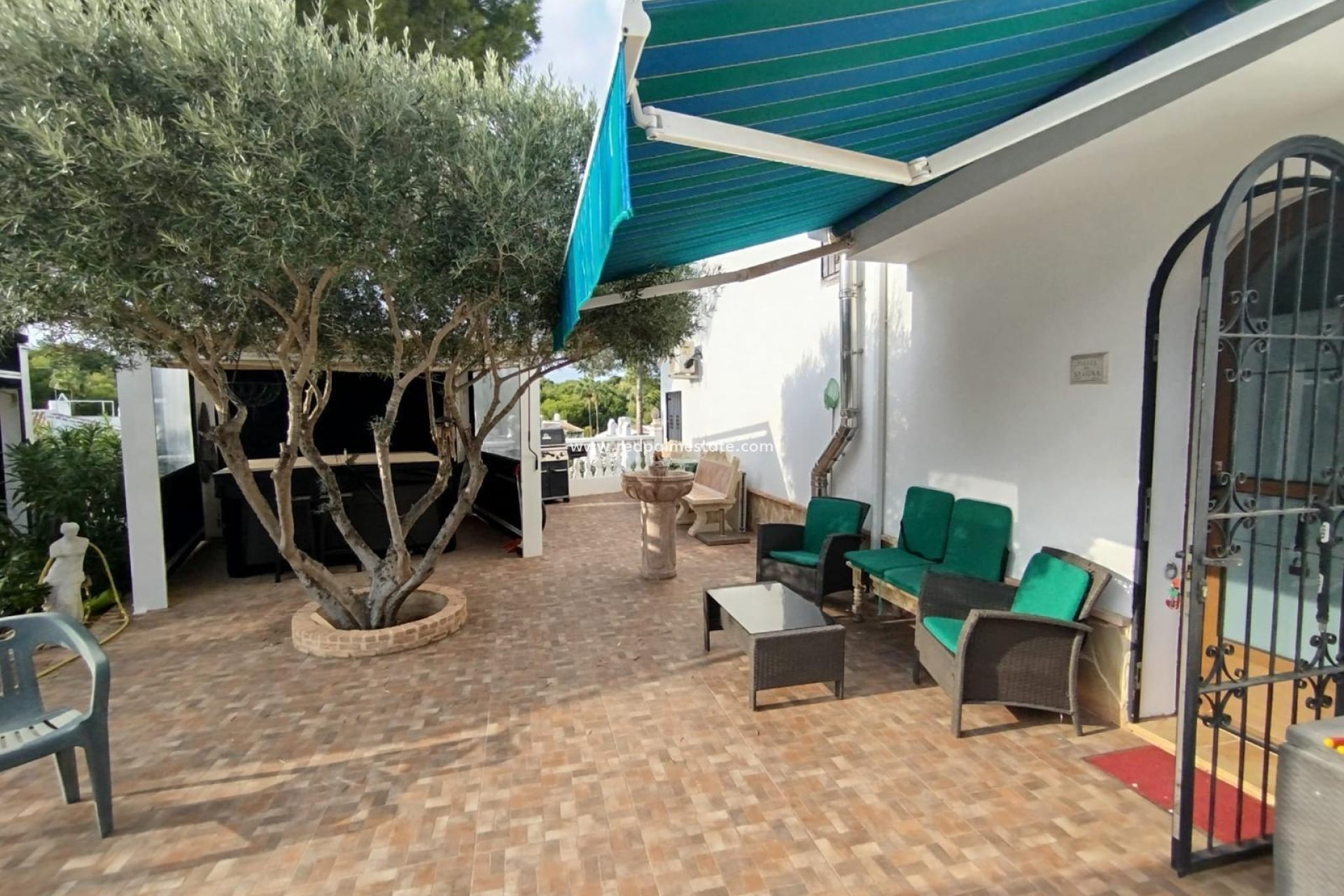 Resale - Villa -
Orihuela Costa - Las Filipinas