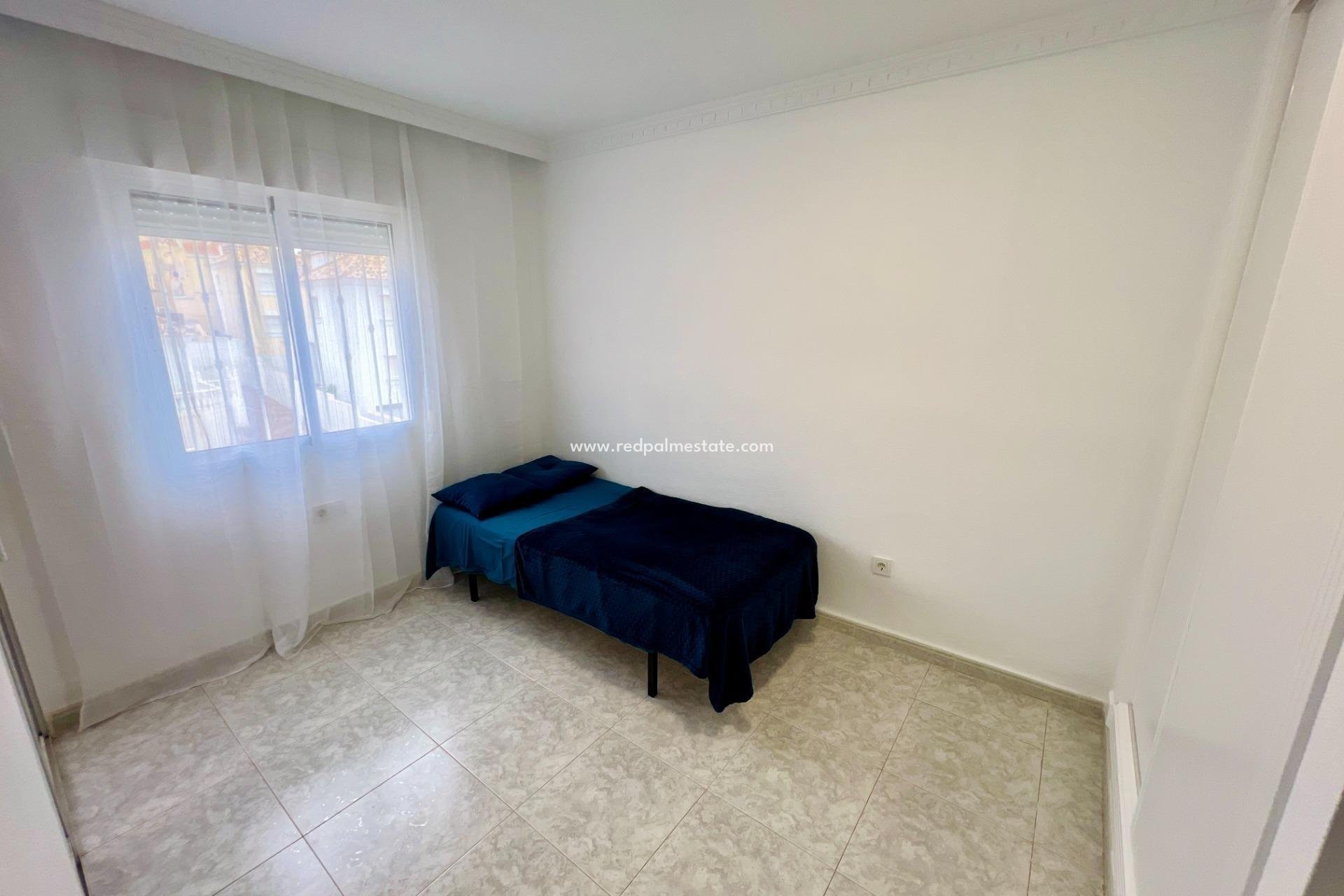 Resale - Villa -
Orihuela Costa - Las Filipinas