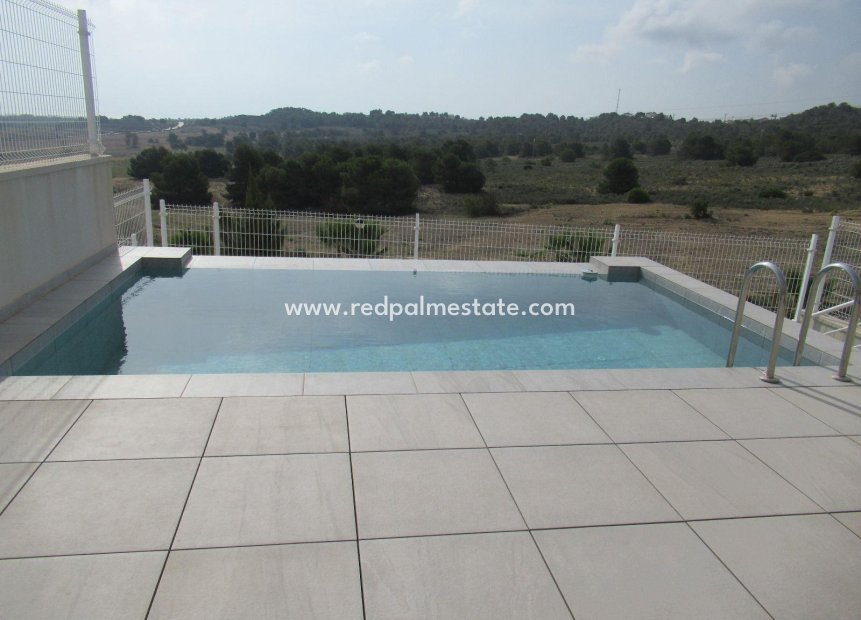 Resale - Villa -
Orihuela Costa - Las Filipinas