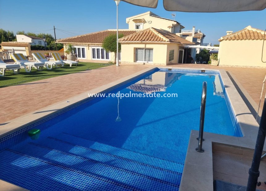 Resale - Villa -
Orihuela Costa - Las Filipinas