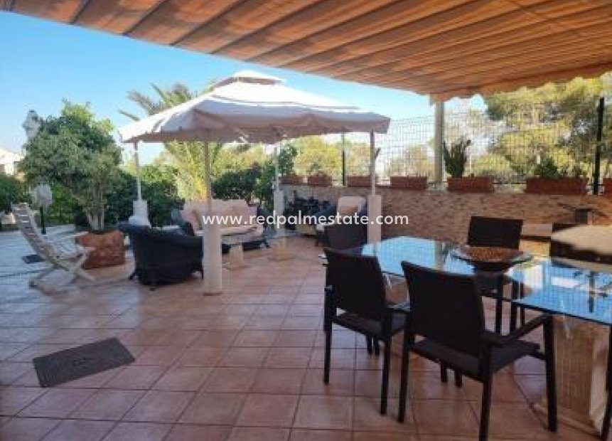 Resale - Villa -
Orihuela Costa - Las Filipinas