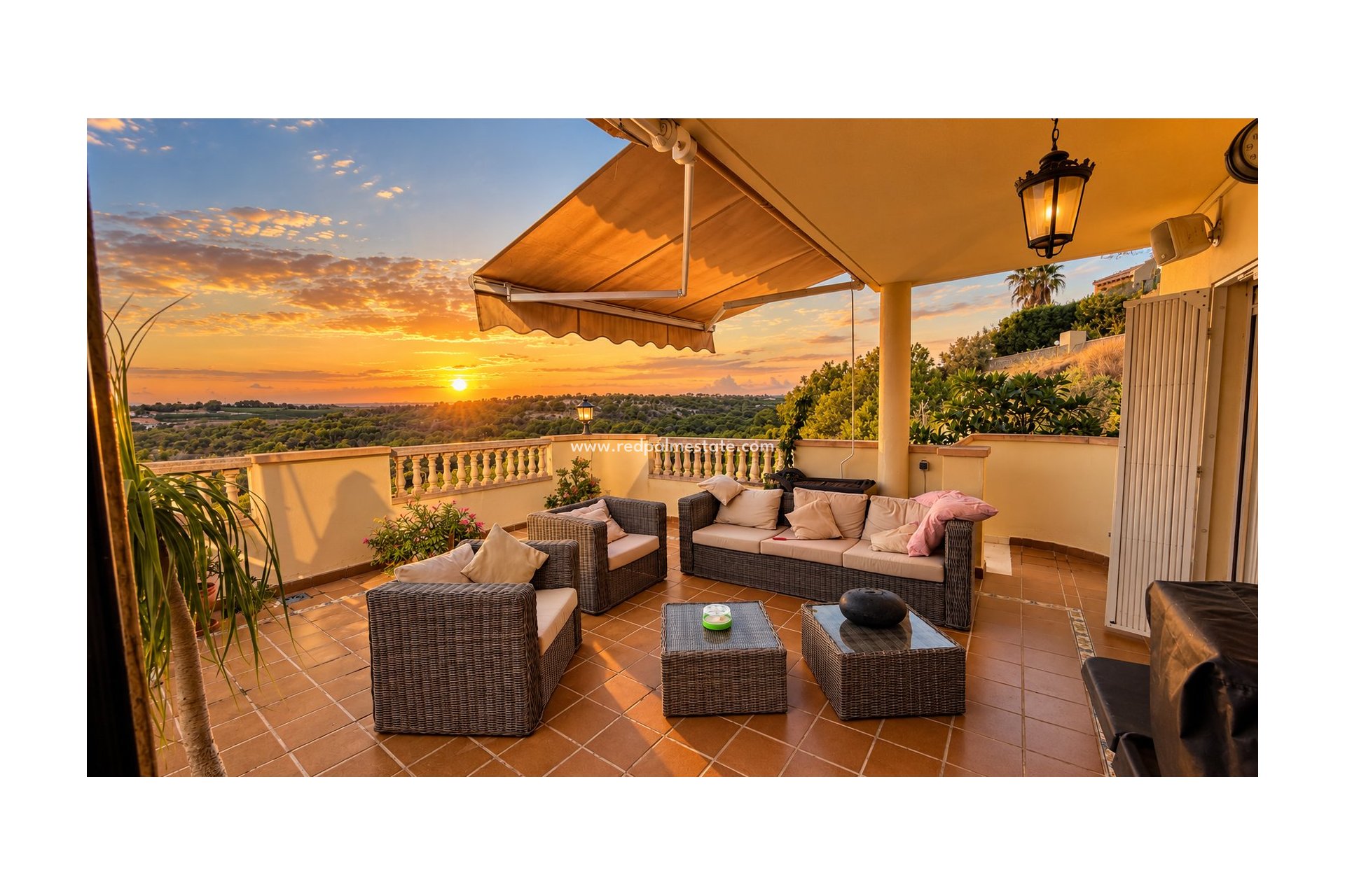 Resale - Villa -
Orihuela Costa - Las Ramblas Golf