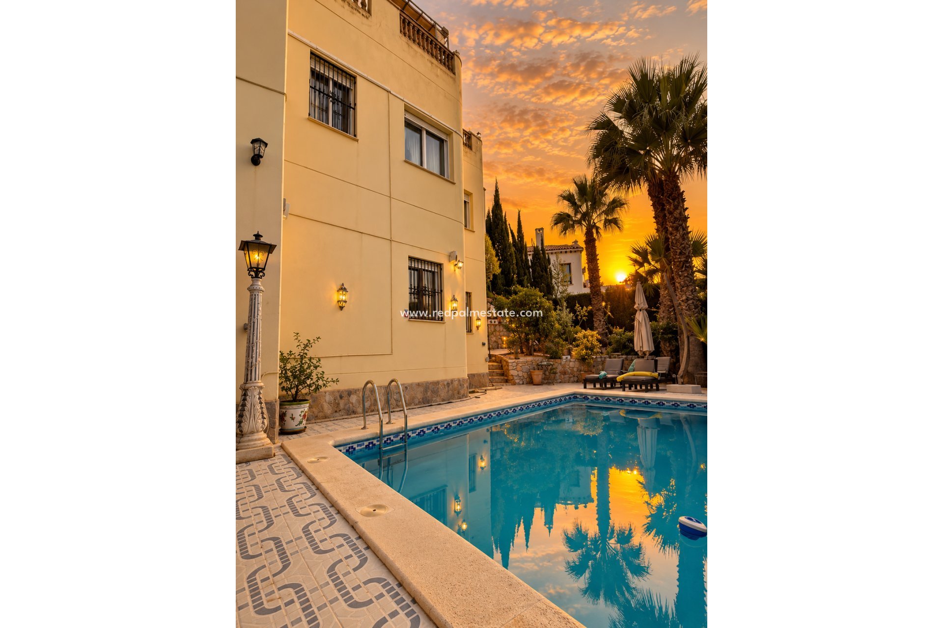 Resale - Villa -
Orihuela Costa - Las Ramblas Golf
