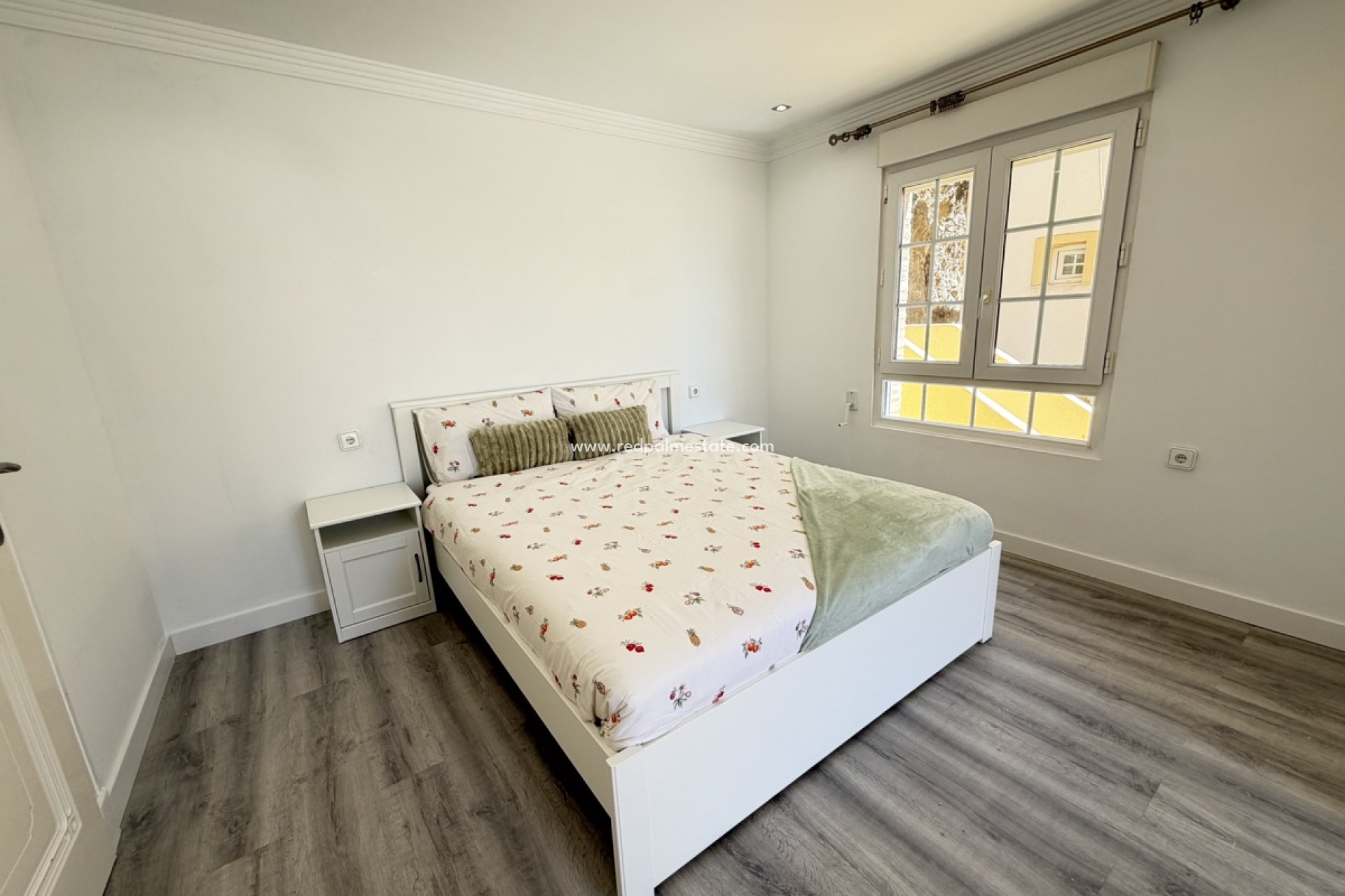 Resale - Villa -
Orihuela Costa - Las Ramblas Golf