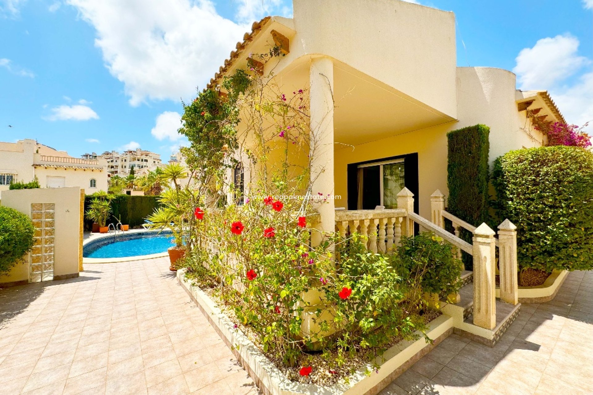 Resale - Villa -
Orihuela Costa - Las Ramblas