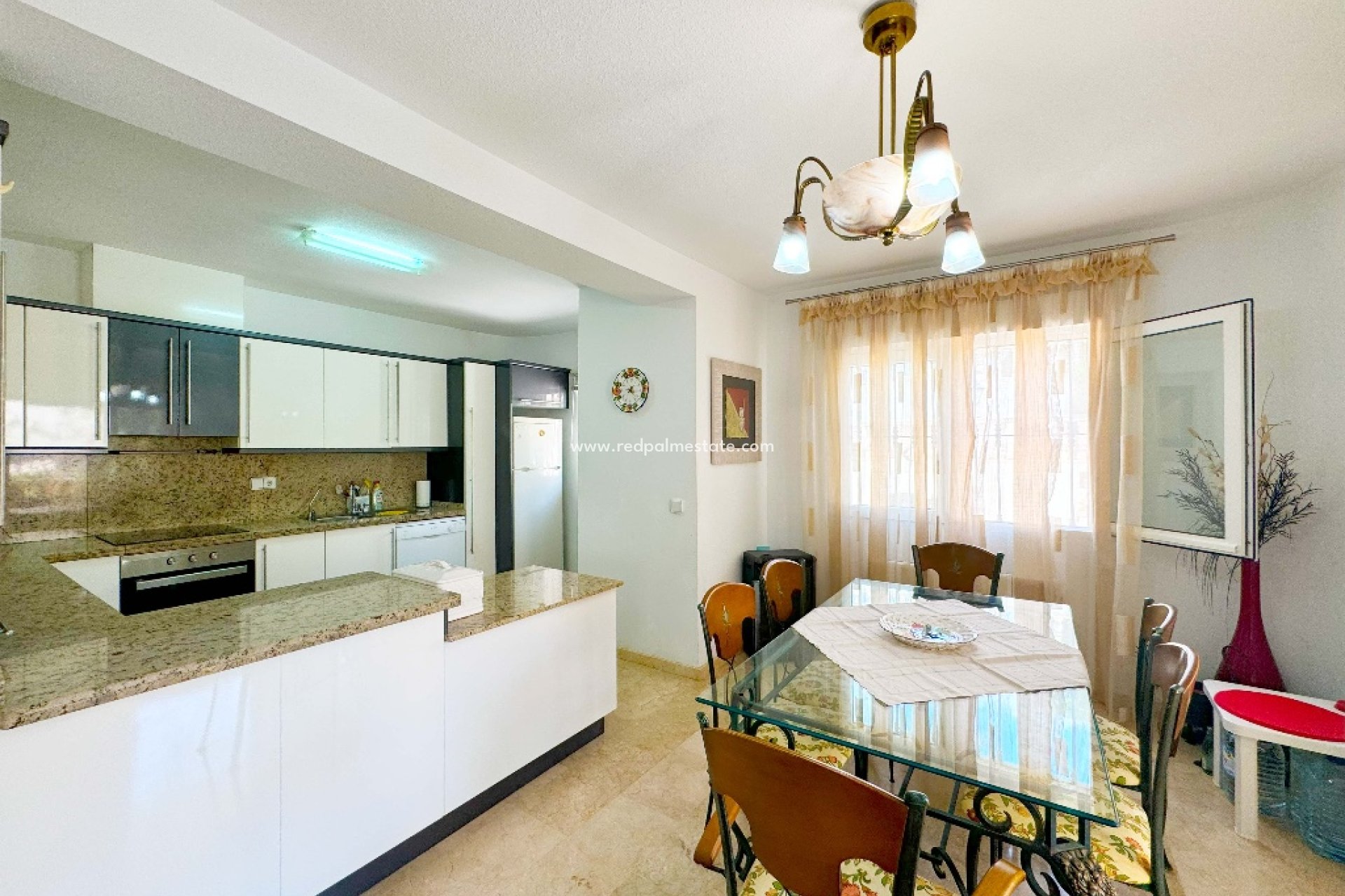 Resale - Villa -
Orihuela Costa - Las Ramblas