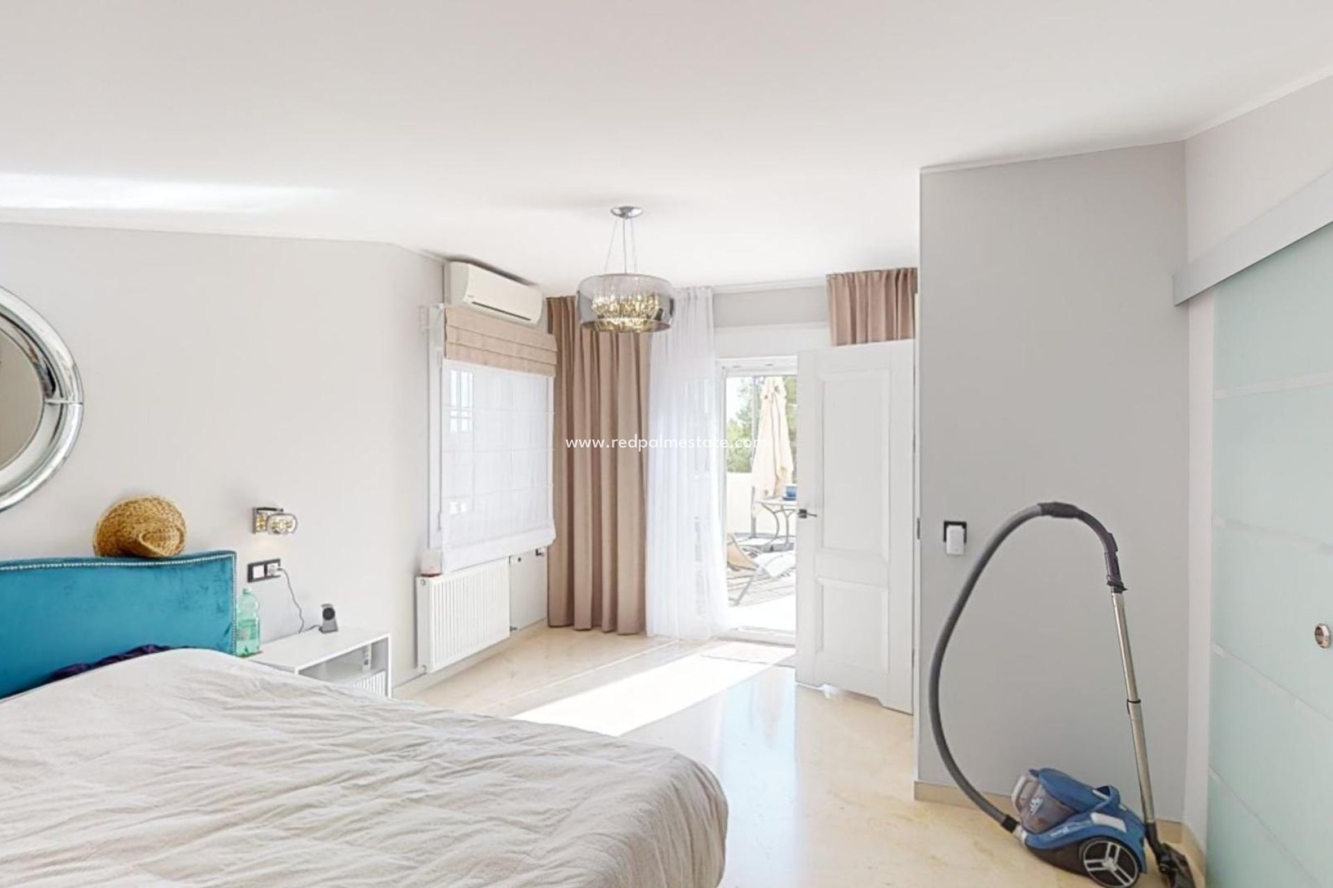 Resale - Villa -
Orihuela Costa - Las Ramblas