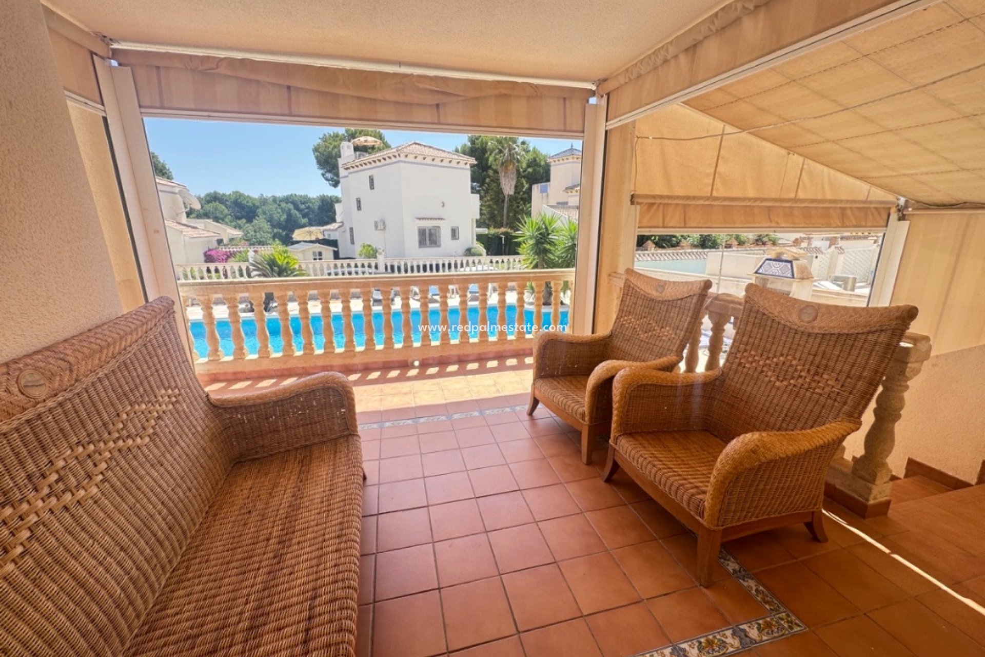 Resale - Villa -
Orihuela Costa - Las Ramblas